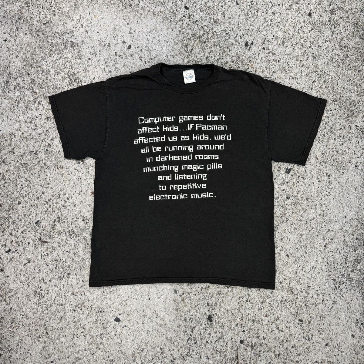 Vintage Faded Magic Pills Tee Thrashed Distressed ERD Grunge Size US L / EU 52-54 / 3 - 1 Thumbnail