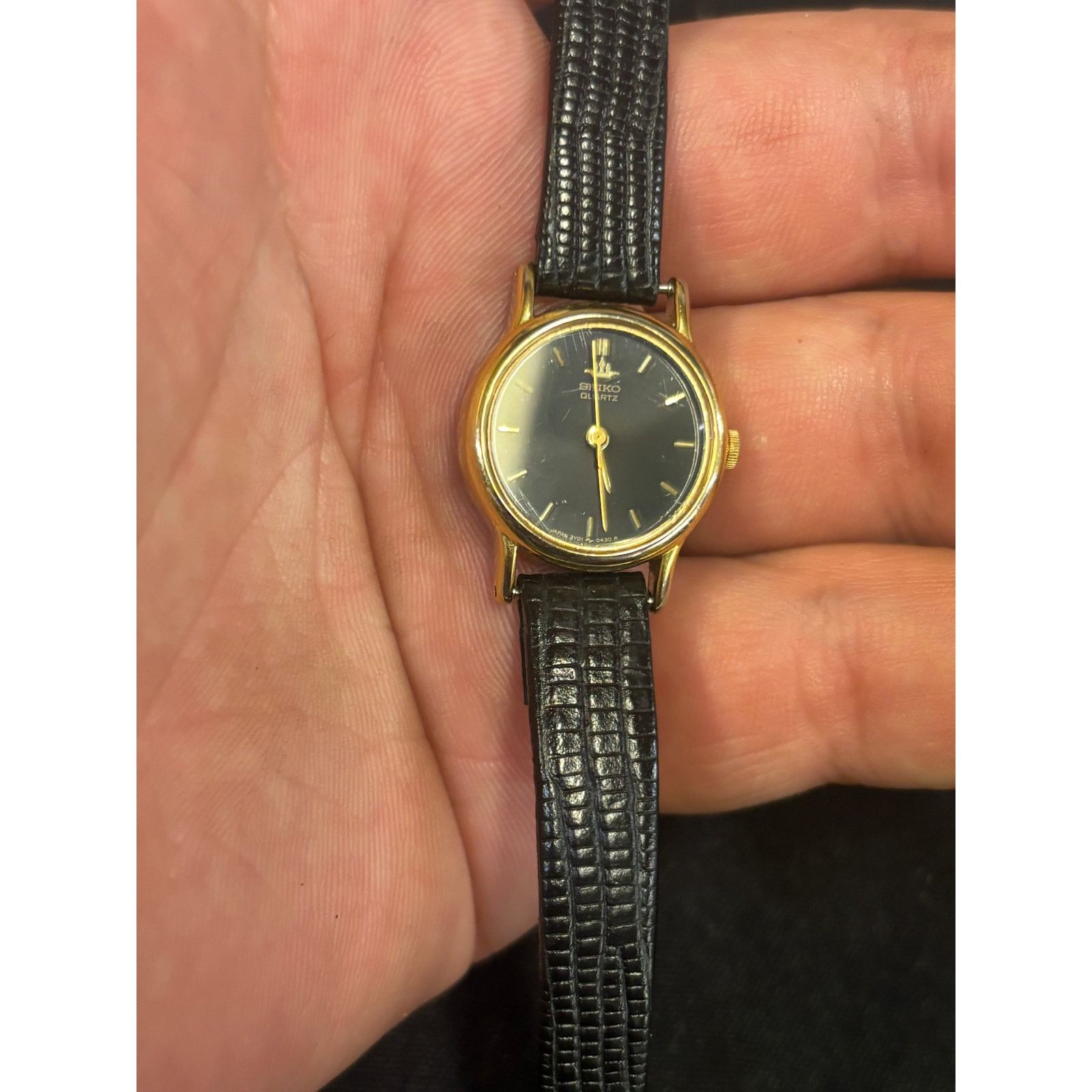 Seiko Vintage Seiko 2Y01-0010 Women’s Watch! New Battery! Size ONE SIZE - 2 Thumbnail