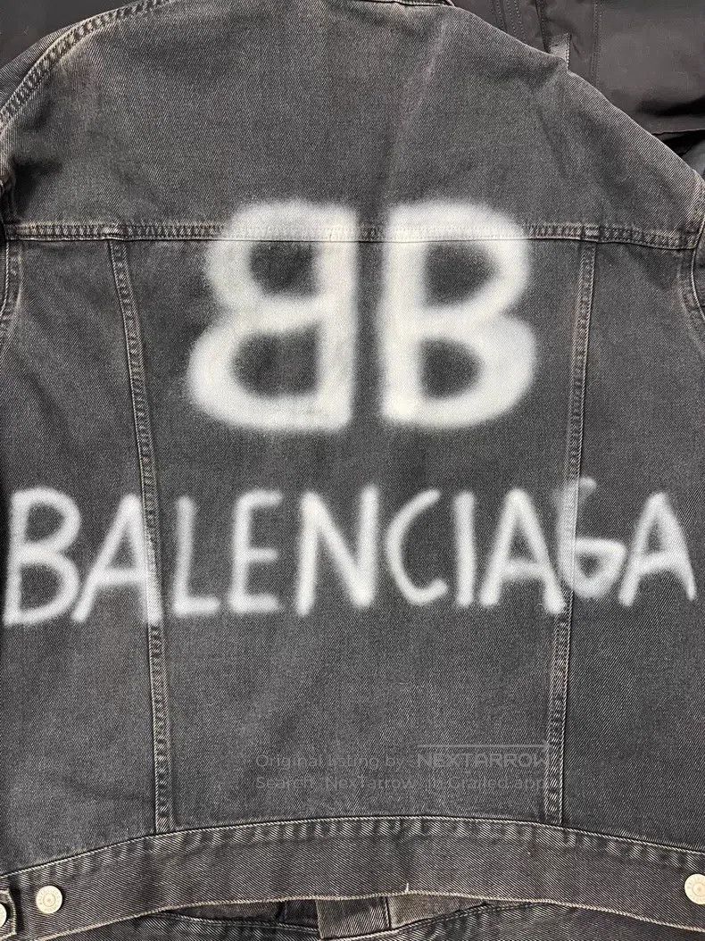 Balenciaga Balenciaga Spray Paint Effect Logo Denim Jacket Size US S / EU 44-46 / 1 - 3 Thumbnail