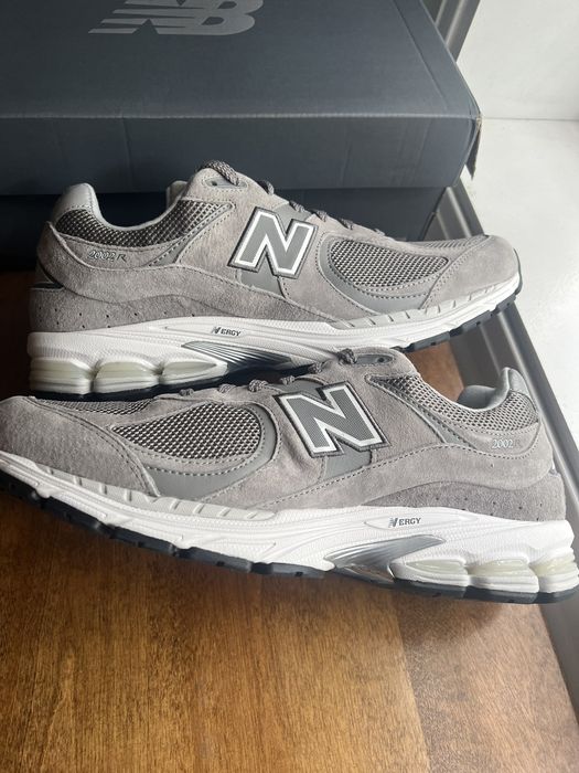 new balance 2002r vintage grey