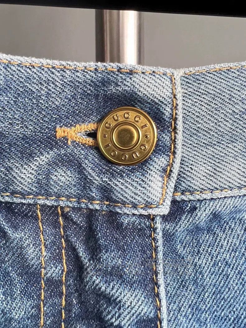Gucci Gucci Denim shorts star cloud embroidery pattern Size 27" / US 4 / IT 40 - 3 Thumbnail