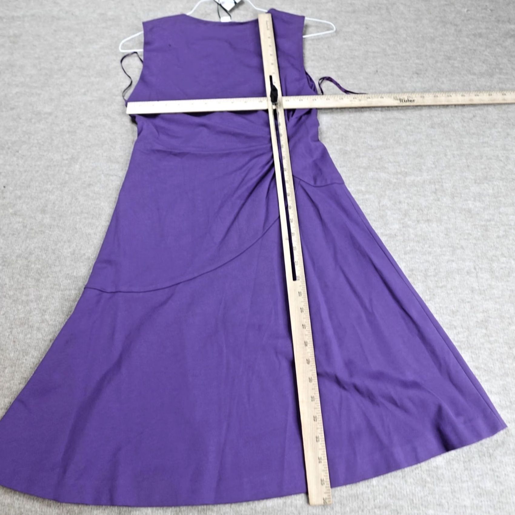 Diane von Furstenberg Diane von Furstenberg Dress 8 Purple Solid Dayna Ruched Fit & Flare Knee Length Womens Size M / US 6-8 / IT 42-44 - 7 Thumbnail