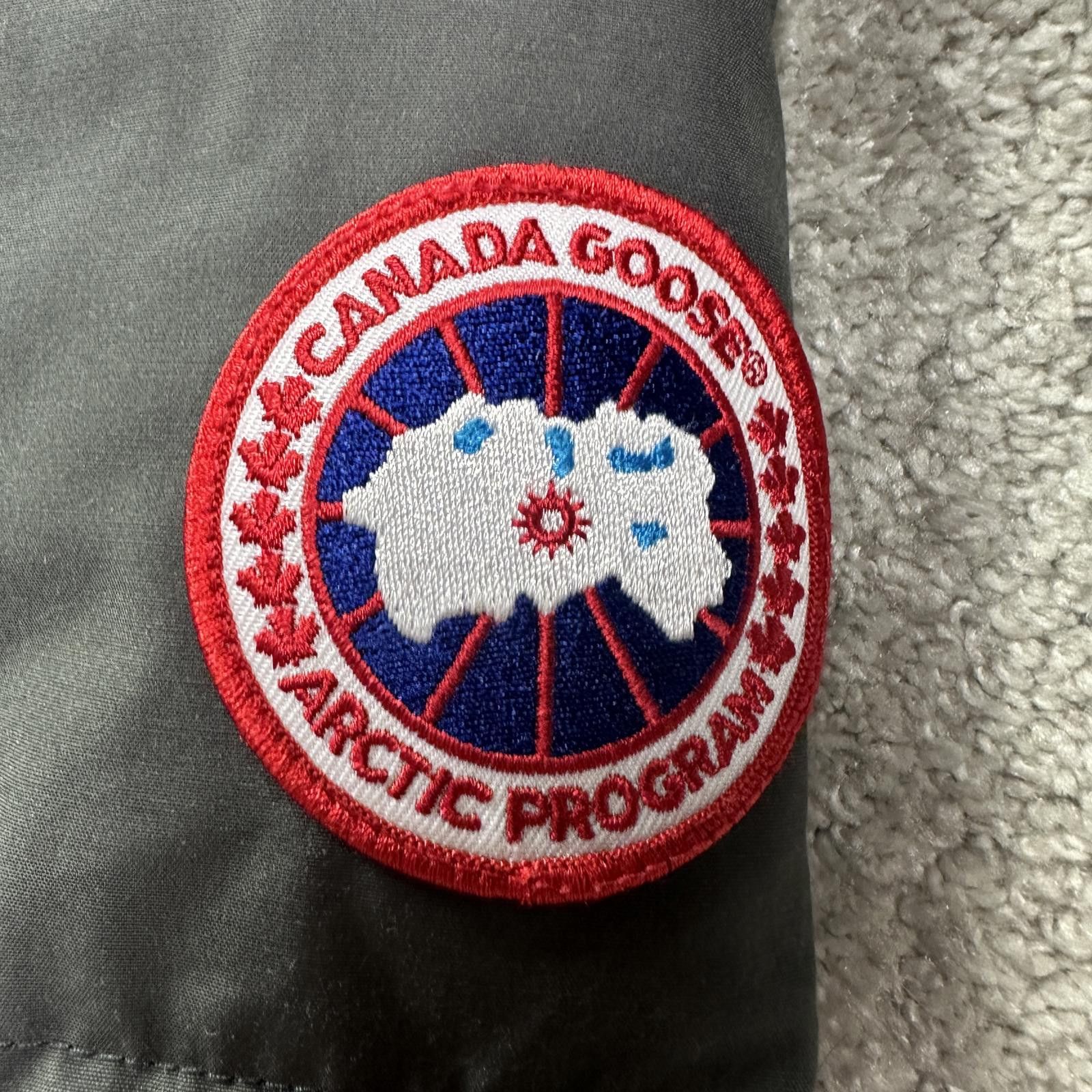 Canada Goose Canada Goose MacMillan Size S Size US S / EU 44-46 / 1 - 5 Thumbnail
