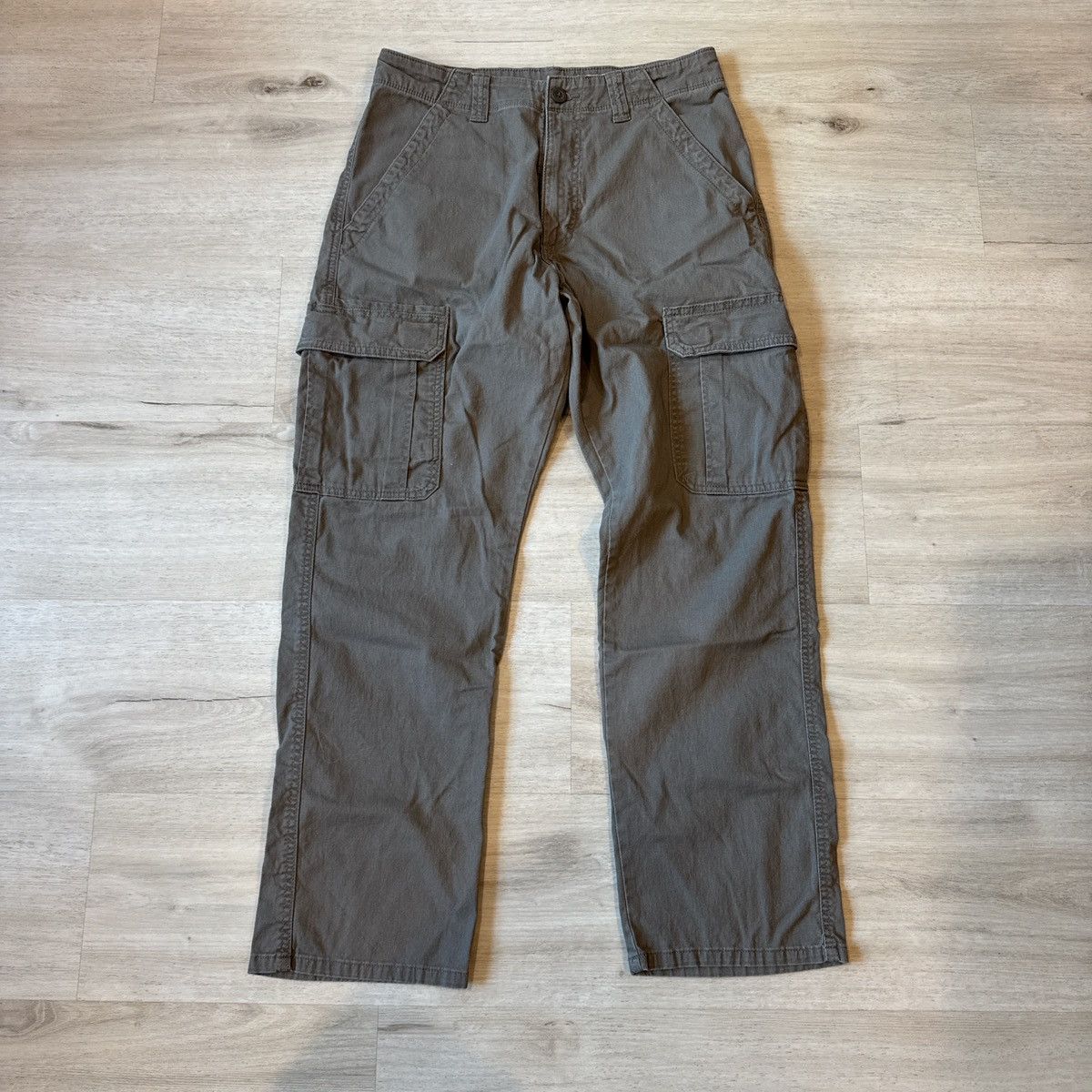 Wrangler Dark gray/beigeish cargo pants. Tagged 30x30 Size US 30 / EU 46 - 2 Thumbnail