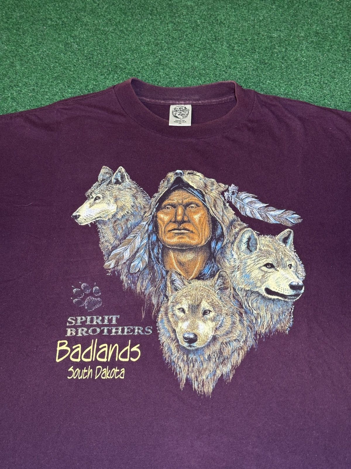 Vintage Vintage 90s Native American Indian South Dakota T Shirt Size US XL / EU 56 / 4 - 2 Thumbnail