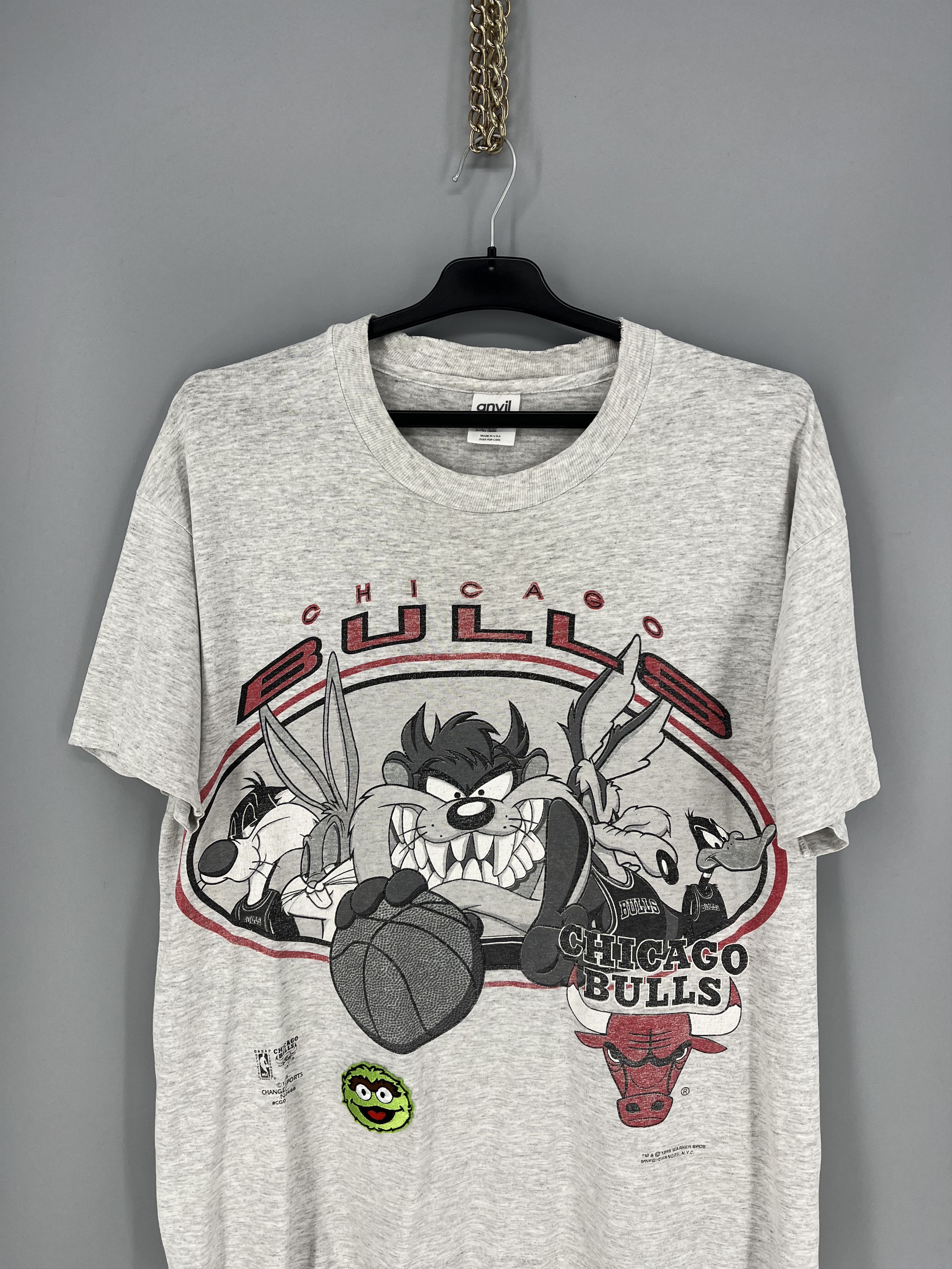 Warner Bros Vintage Looney Tunes Chicago Bull Grey Shirt 90S MADE IN USA Size US L / EU 52-54 / 3 - 6 Thumbnail