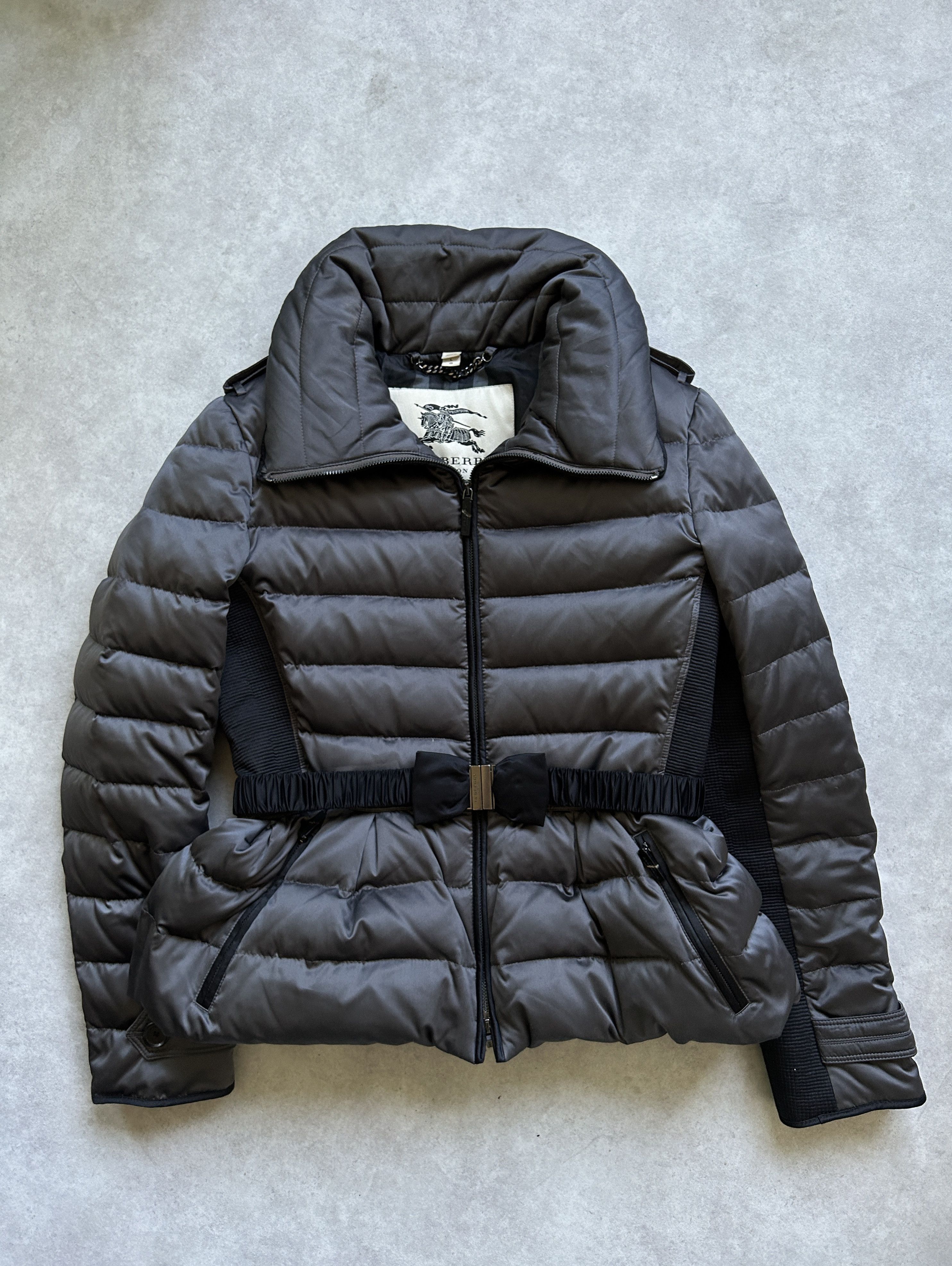 Burberry Burberry belted short puffer jacket Size L / US 10 / IT 46 - 1 Thumbnail