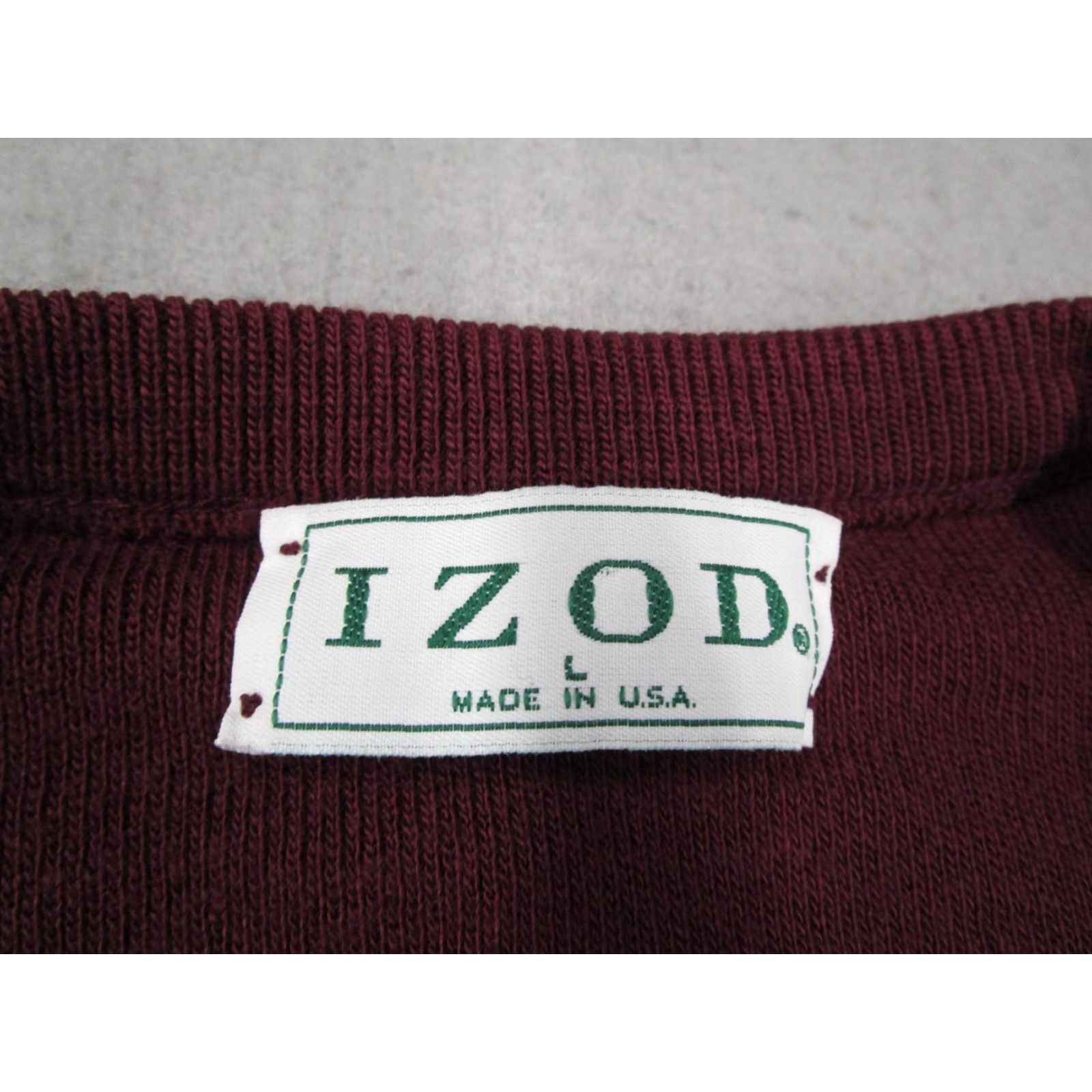 Izod VINTAGE IZOD Sweater Vest Mens Large Burgundy V Neck Crest Logo Made USA 90s Size US L / EU 52-54 / 3 - 2 Thumbnail