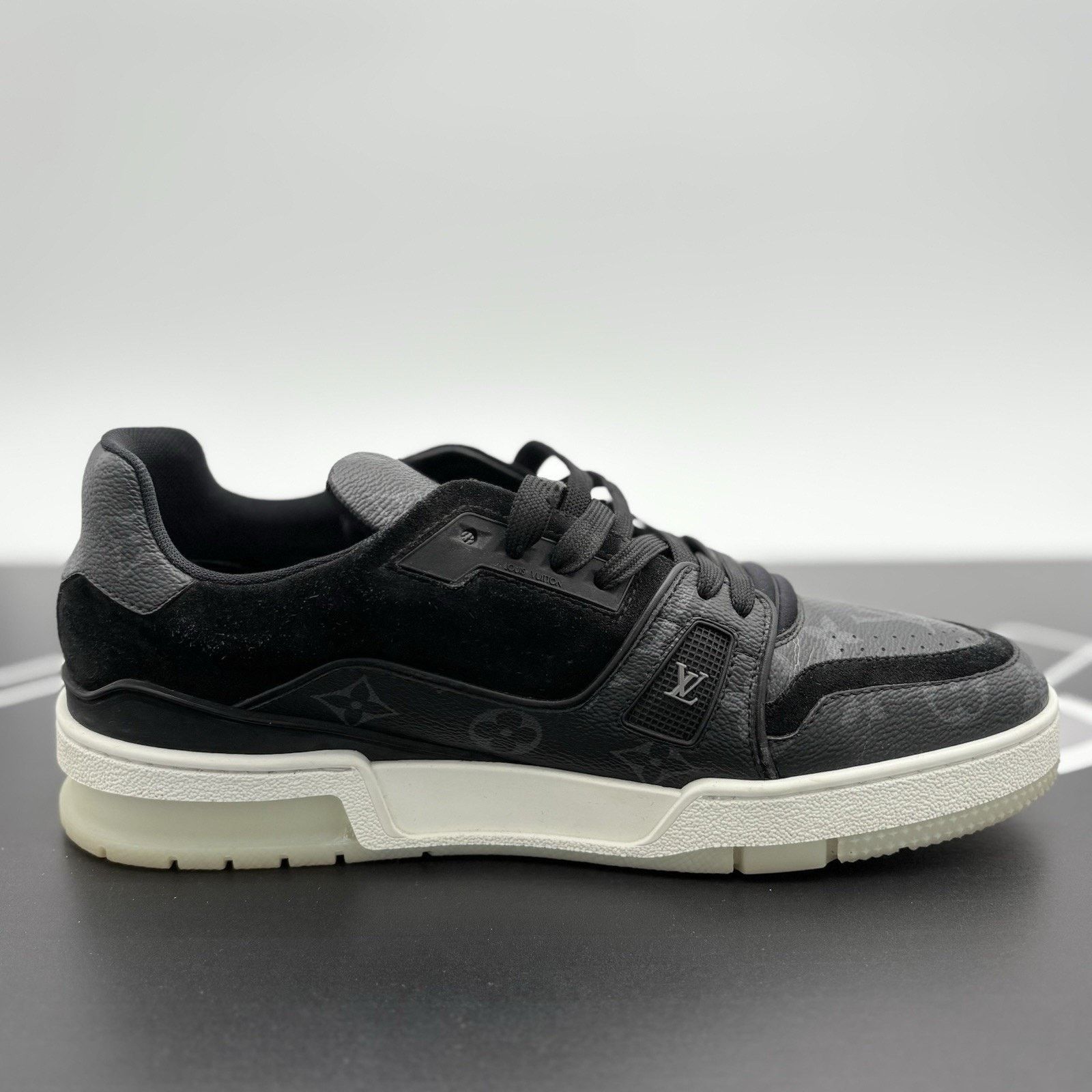 Louis Vuitton Louis Vuitton Trainer ' Black Monogram ' | GREAT COND! Size US 9 / EU 42 - 10 Thumbnail
