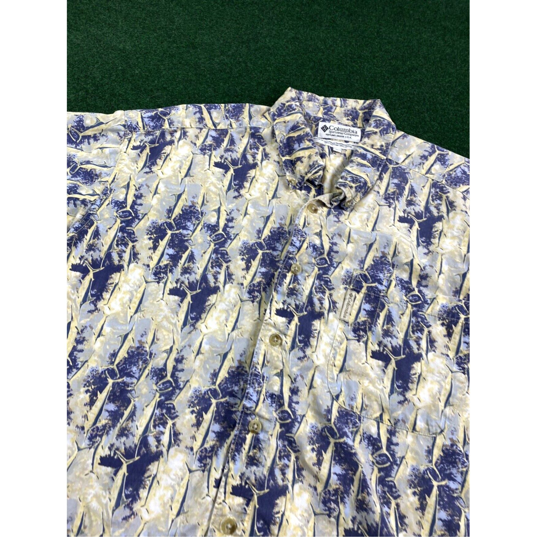 Vintage Vtg Columbia Button Up Mens Camp Shirt Fish Made In USA Mens Sz L swordfish Size US L / EU 52-54 / 3 - 6 Thumbnail