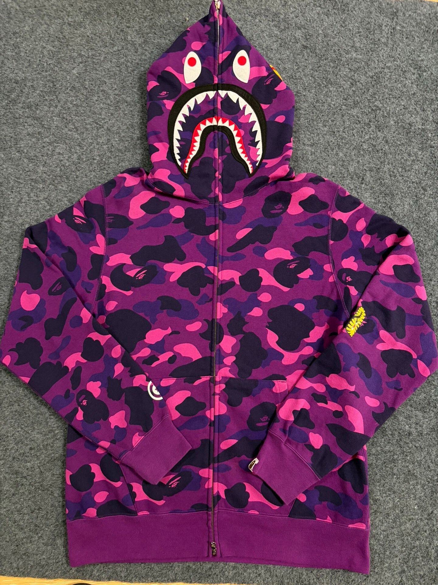 Bape Bape Multi Shark Sweatshirt Pullover Size US XL / EU 56 / 4 - 1 Thumbnail