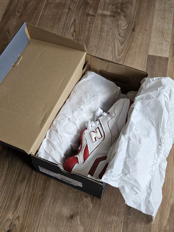 New Balance New Balance 550 38.5 Size US 6 / IT 36 - 4 Thumbnail
