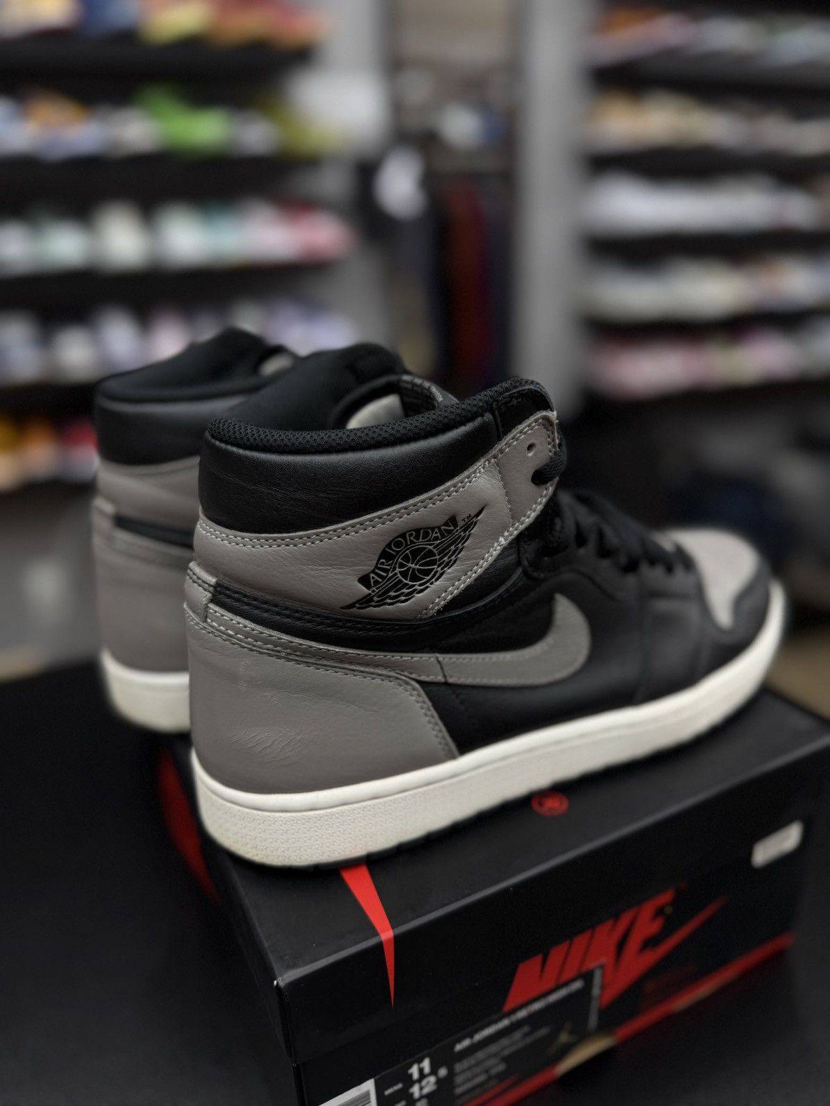 Jordan Brand Jordan 1 High Shadow OG (2018) Size 11 Pre Owned 🧼 Size US 11 / EU 44 - 6 Thumbnail