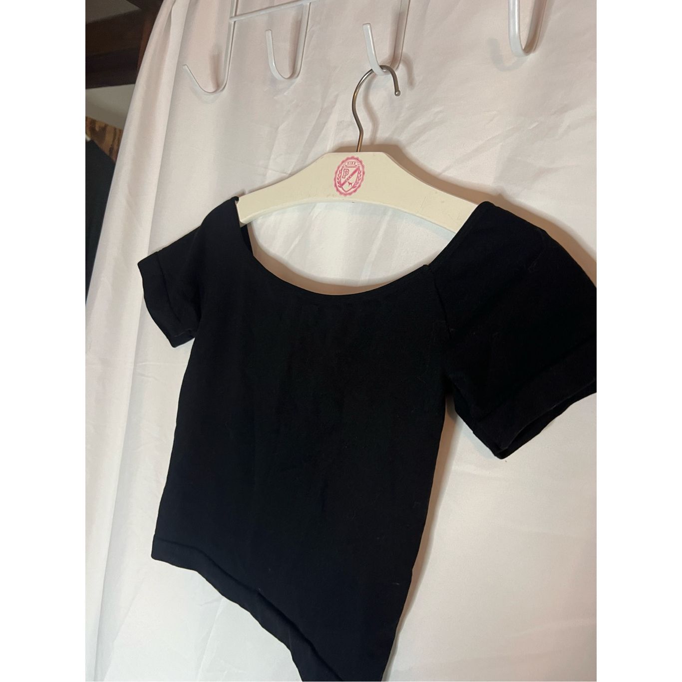 Other Jessica Simpson Black Crop Top V-Neck Woman’s Size Medium Size M / US 6-8 / IT 42-44 - 6 Thumbnail