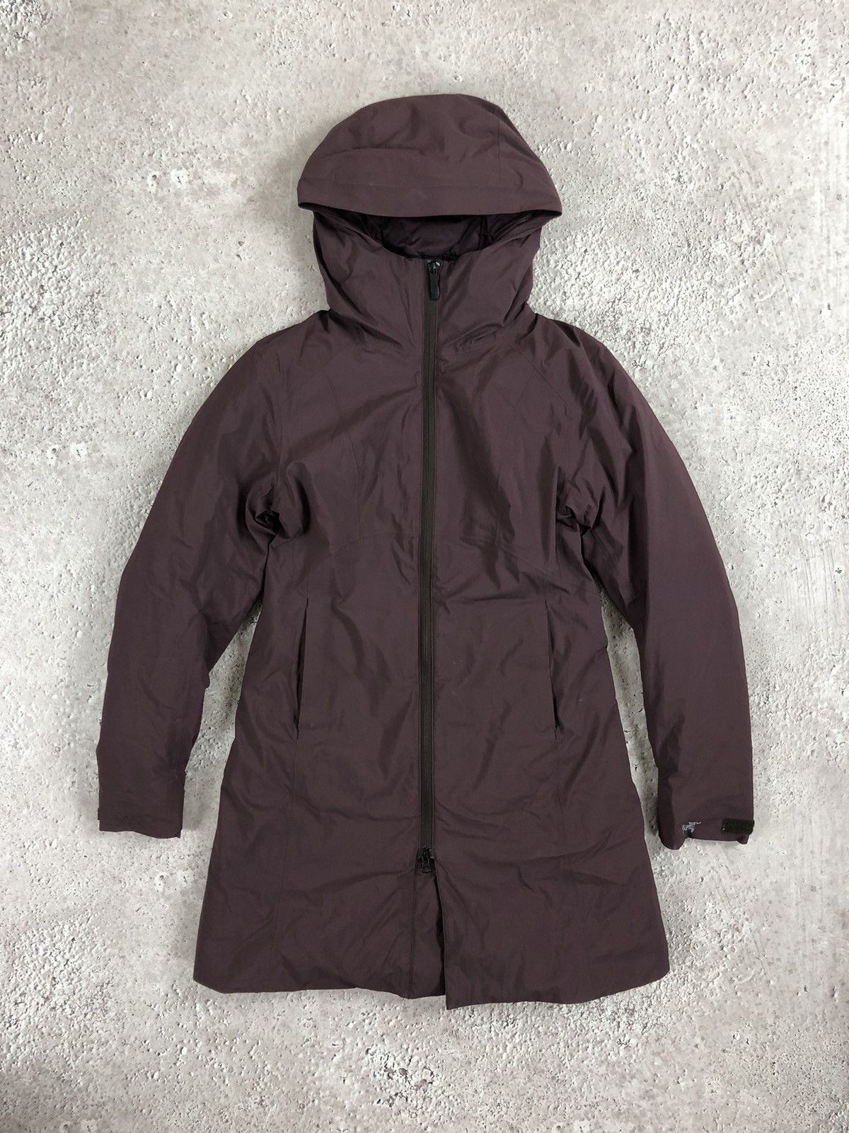 image of Arcteryx Down Womens Parka in Rosewood (Size Small)