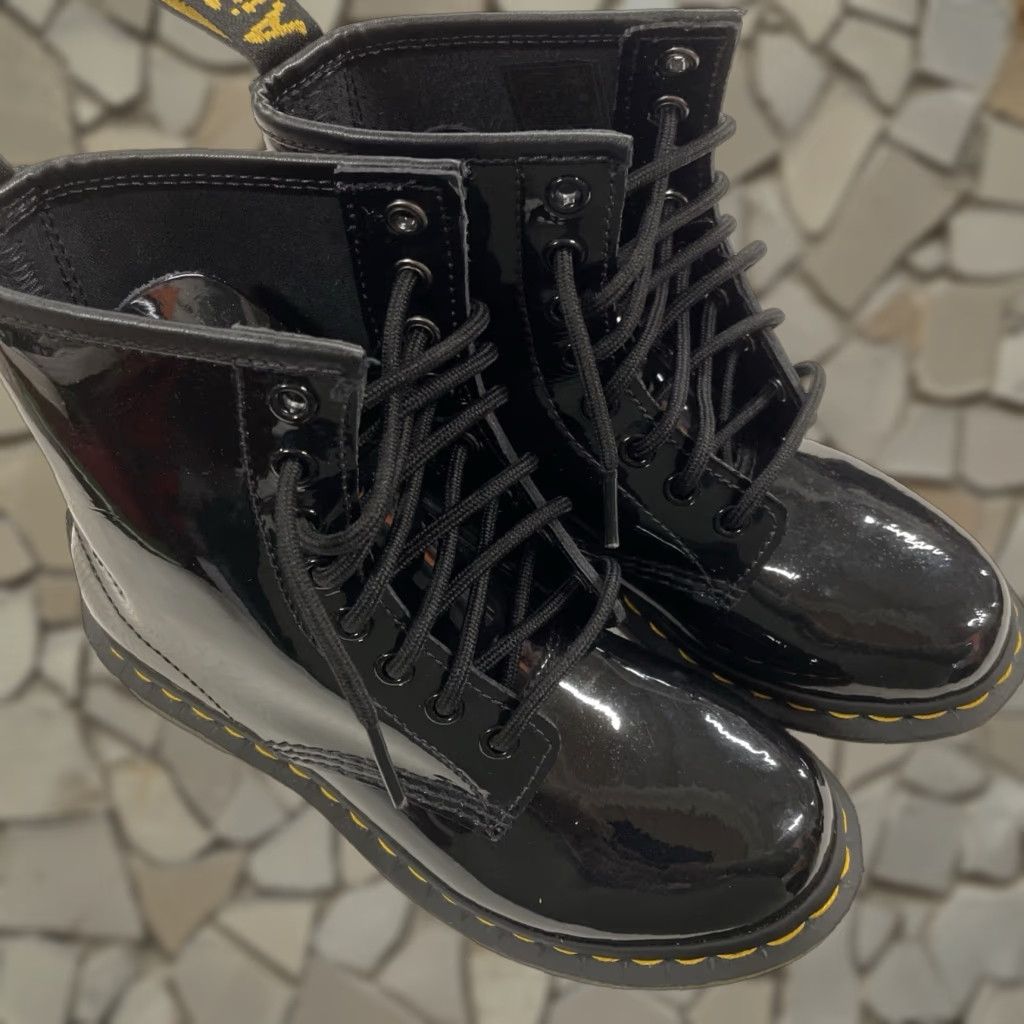 VINTAGE Martens Women's Booties Size Black Patent Leather