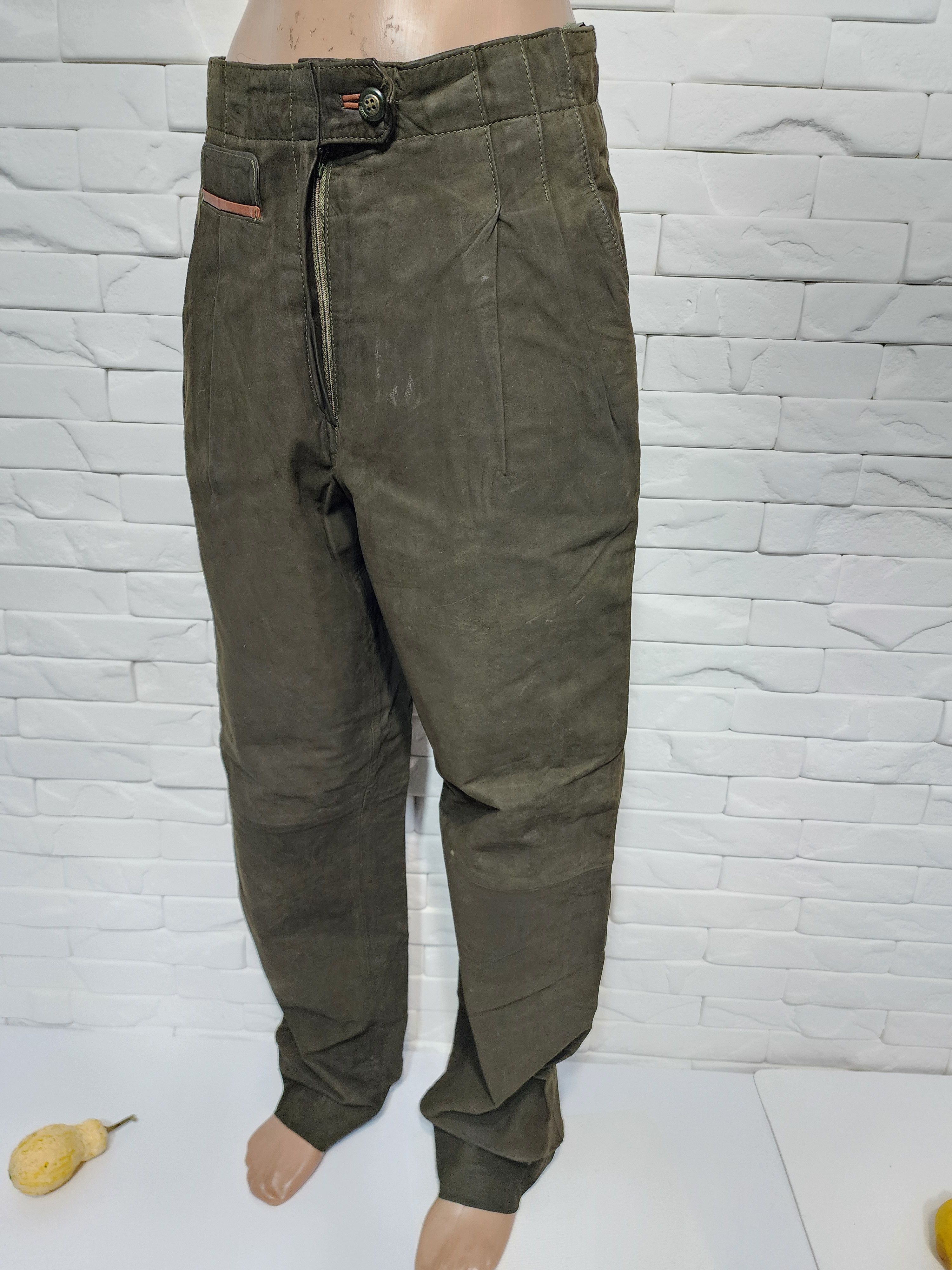 Genuine Leather Green Leather Pants: Women's Stylish Suede Trousers Size 28" / US 6 / IT 42 - 2 Thumbnail