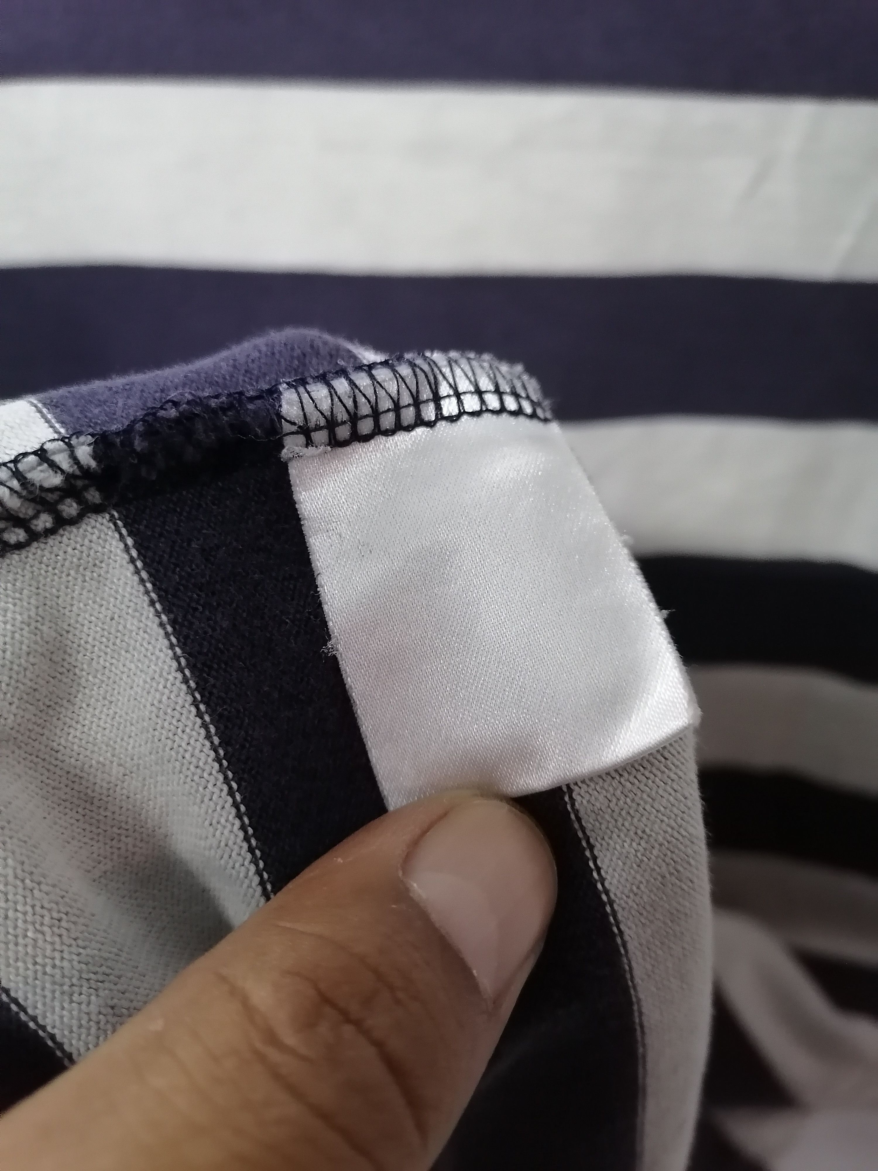 Japanese Brand Trashed Faded Destroy Uniqlo Stripe T-shirt Size US M / EU 48-50 / 2 - 8 Thumbnail
