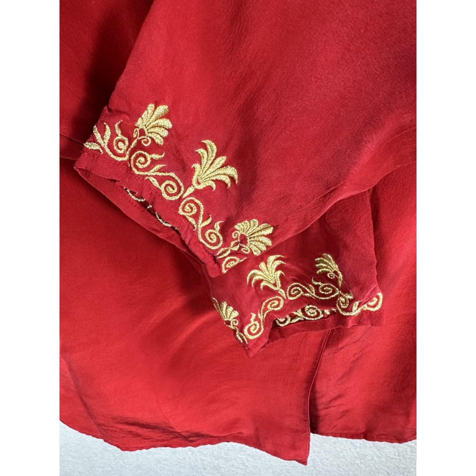 Diane von Furstenberg VINTAGE Diane von Furstenberg Red Silk Blazer Shirt Top Embroidered Sz S Dressy Party/Cocktail Blouse Womens Shirt Embroidered Red DVF Silk Blazer Size S / US 4 / IT 40 - 5 Thumbnail