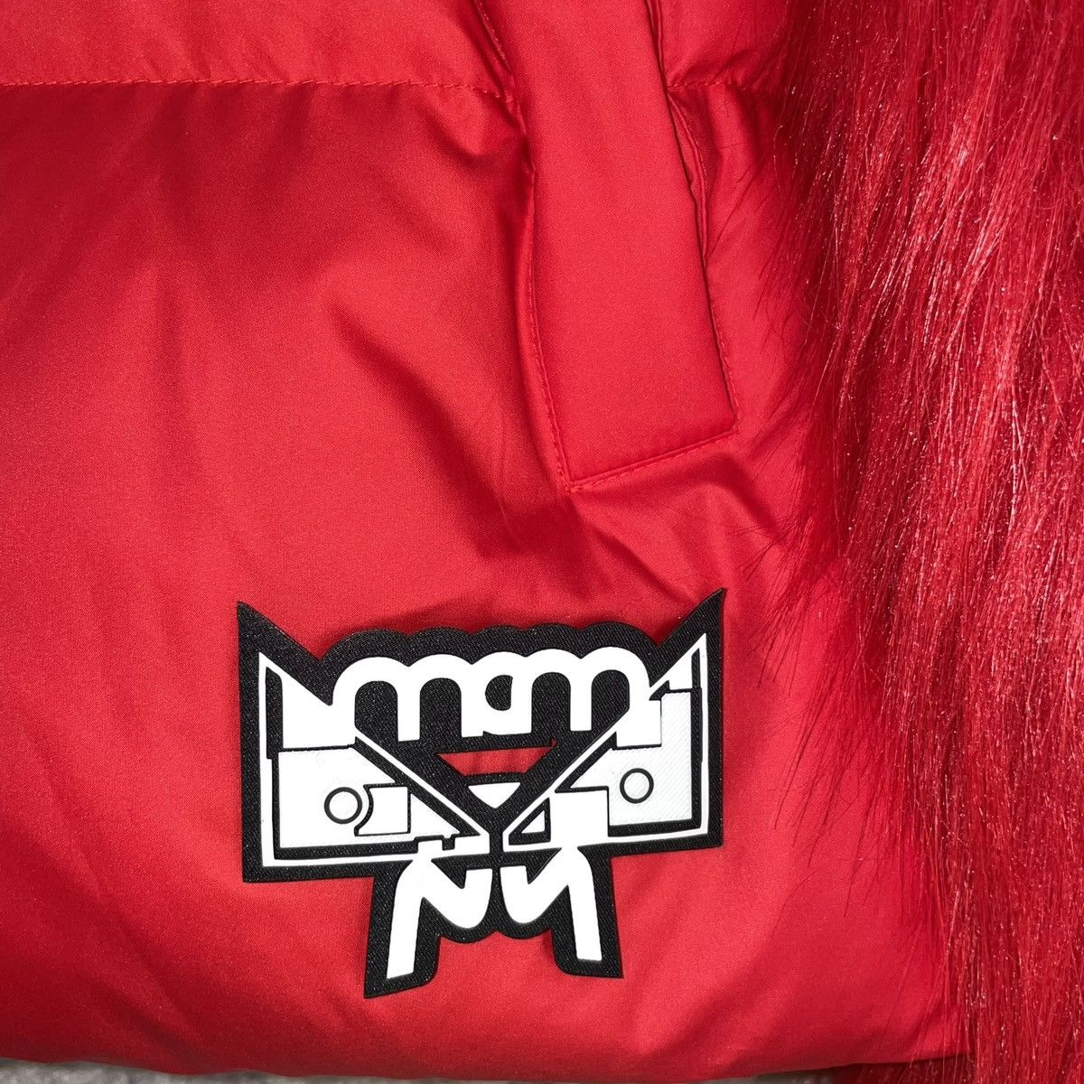 MCM MCM puffer jacket with faux fur Size S / US 4 / IT 40 - 6 Thumbnail