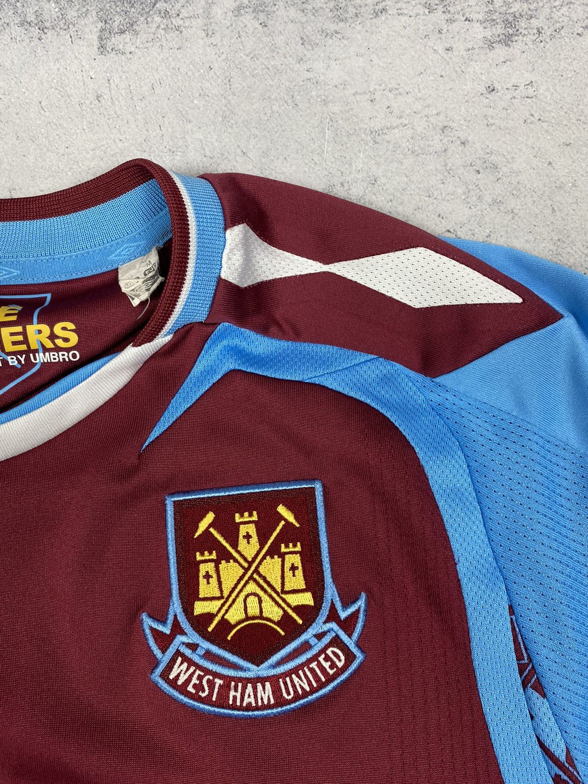 Umbro Umbro WEST HAM UNITED 2007 2008 HOME FOOTBALL SOCCER JERSEY Size US M / EU 48-50 / 2 - 7 Thumbnail