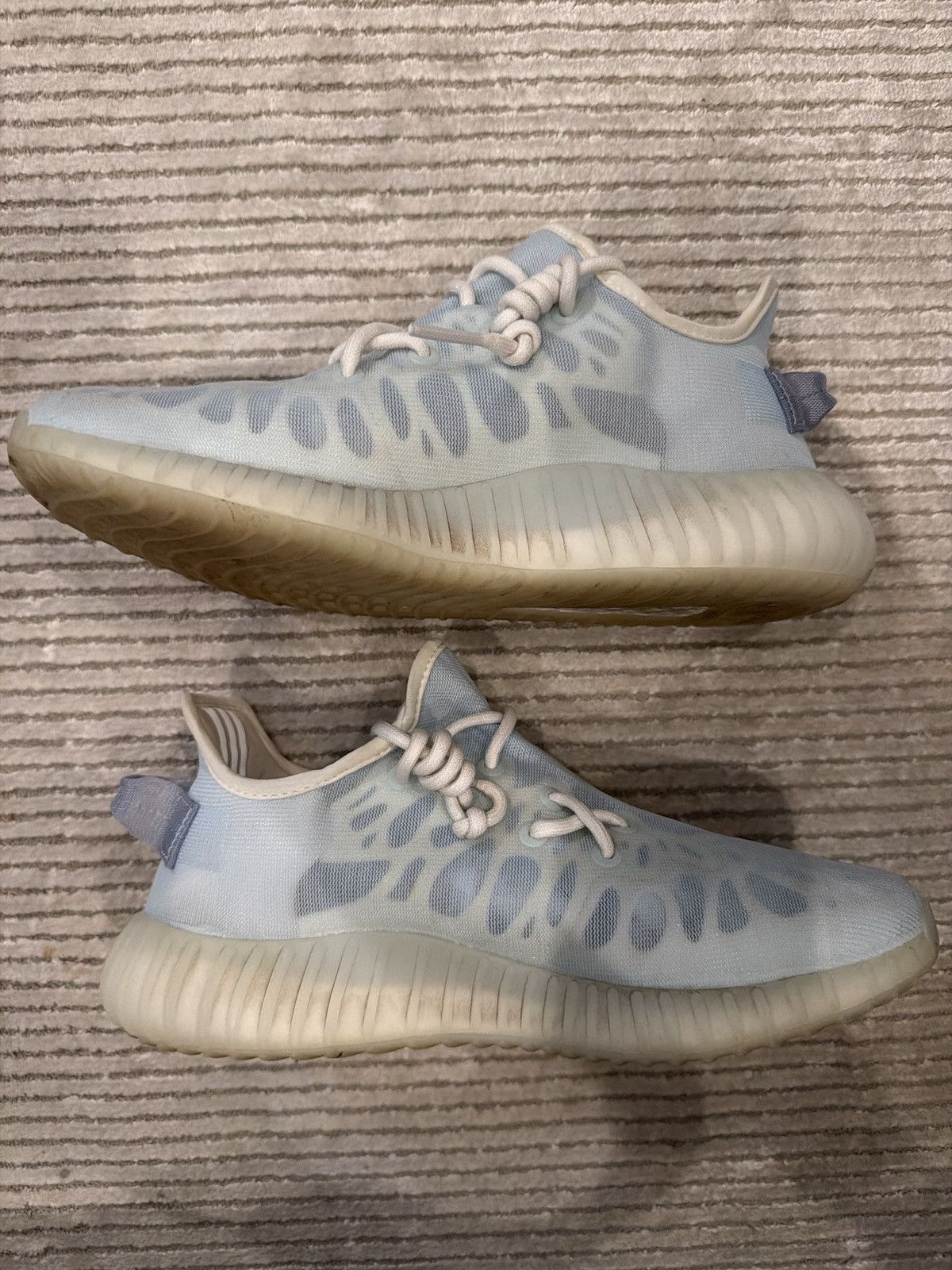 Yeezy Yeezy 350 V2 “Monice” Size US 8 / EU 41 - 1 Thumbnail