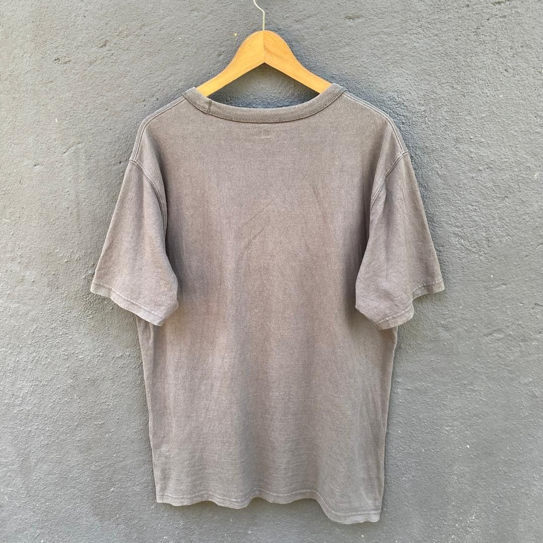 Uniqlo Thrashed Faded Christophe Lemaire X Uniqlo Tee Size US XL / EU 56 / 4 - 2 Thumbnail