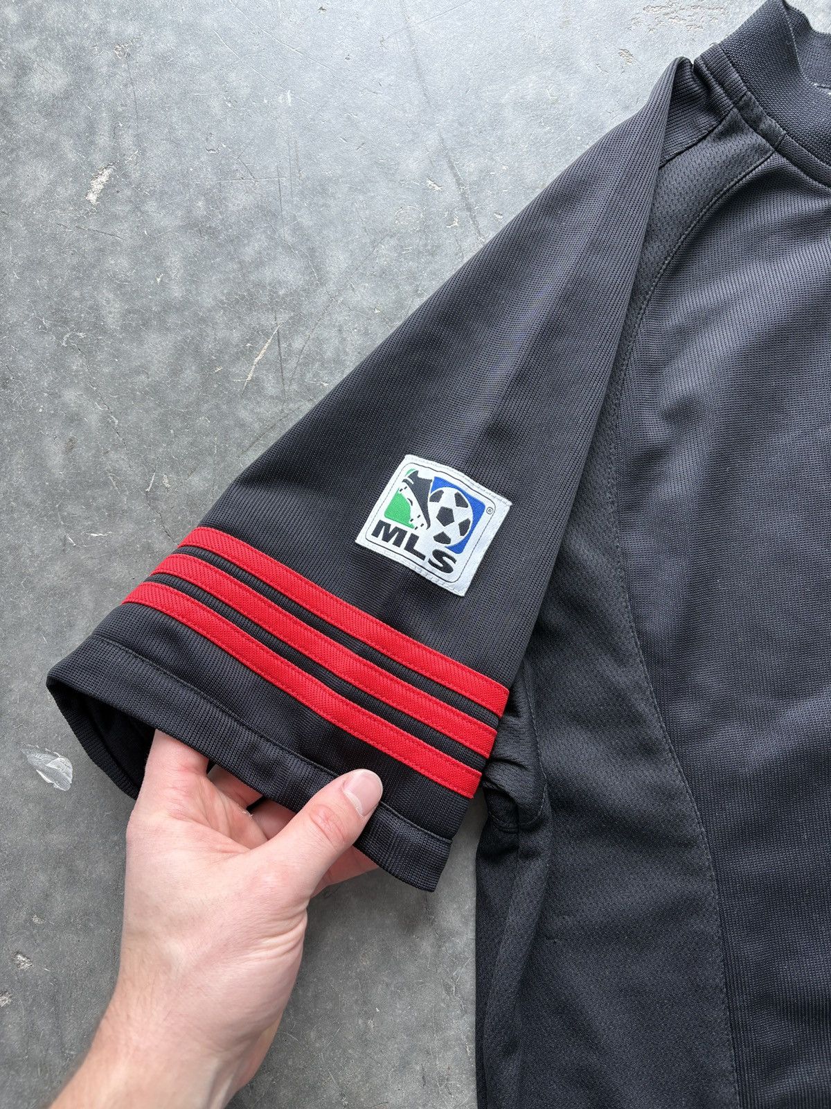 Adidas Vintage Y2K Adidas DC United Jersey Size US S / EU 44-46 / 1 - 4 Thumbnail