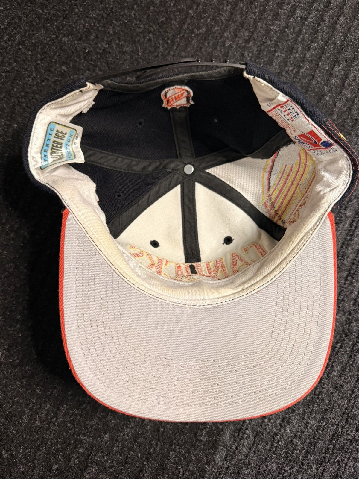 Sports Specialties Vintage Vancouver canucks sports specialties snapback hat Size ONE SIZE - 5 Thumbnail