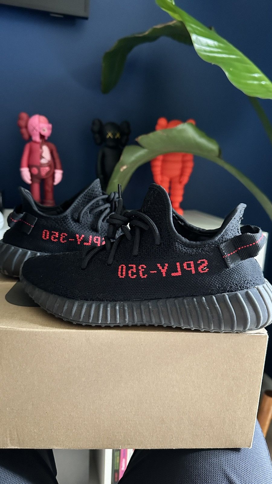 Yeezy 350 V2 “ Bred ”