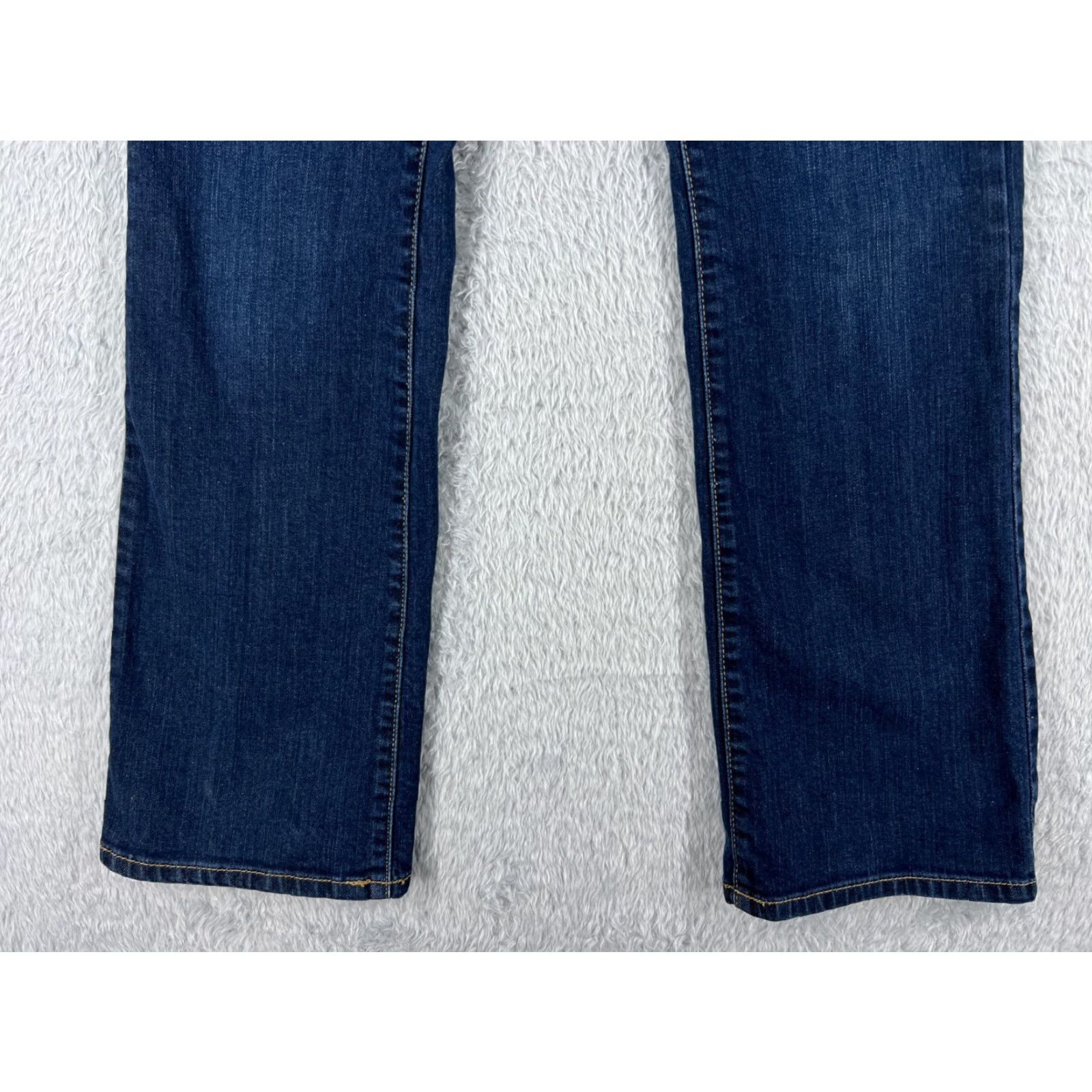 Mossimo Mossimo Jeans Women 6 Blue Denim Bootcut 29x30 Mid Rise 5-Pocket Cotton Blend Stretch Regular Color Blue Brand Mossimo Jeans Womens Jeans Bootcut 90s? Size 28" / US 6 / IT 42 - 2 Thumbnail