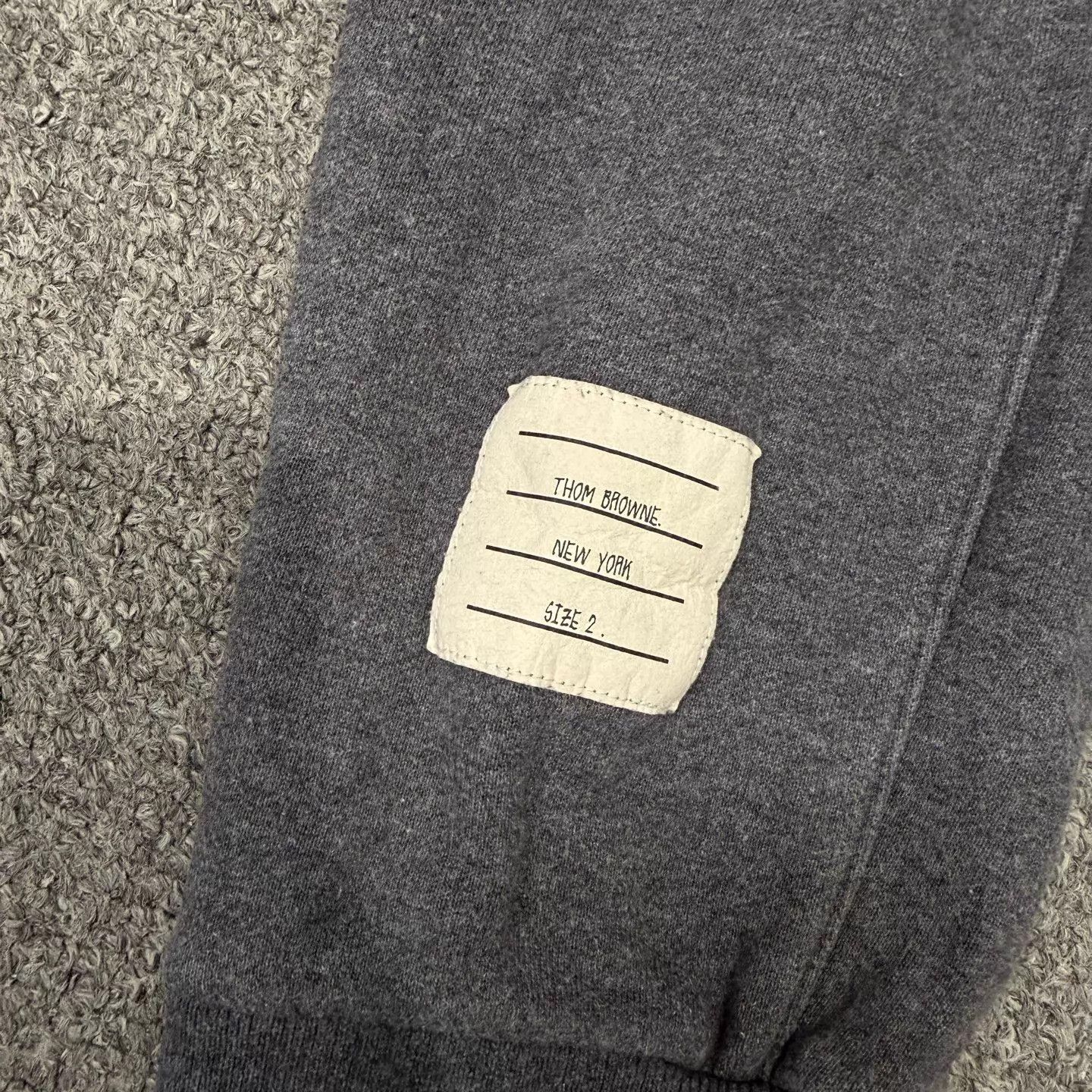 Thom Browne Thom Browne TB Gray 4-Stripe Trousers Size 2 99 New Size 26" / US 2 / IT 38 - 3 Thumbnail