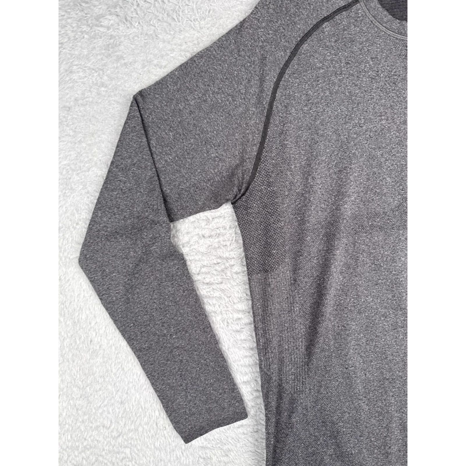 Lululemon Lululemon Metal Vent Tech Shirt Men XL Gray Long Sleeve Crew Neck Performance Athletic Training Running Yoga Baseball? Size US XL / EU 56 / 4 - 3 Thumbnail