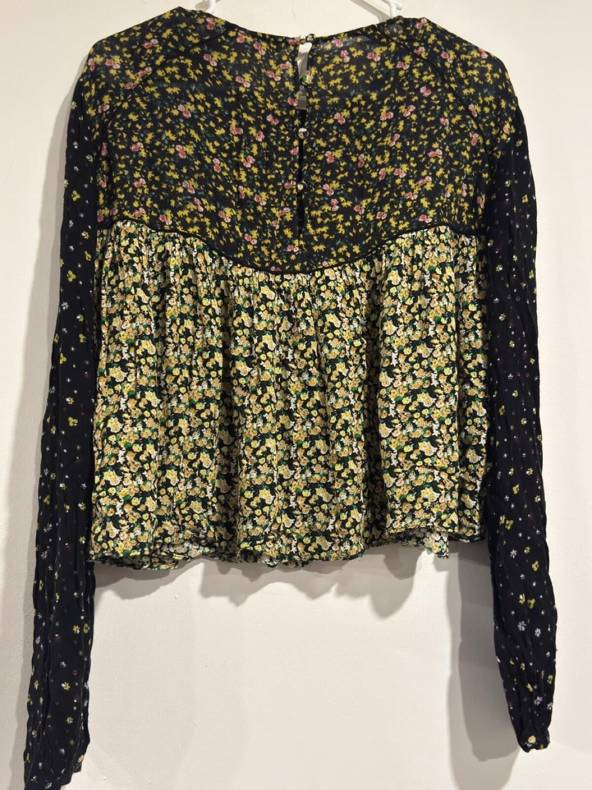 Zara Zara Trafaluc Floral Bohemian Cropped Cottage CoreTop Blouse Size L / US 10 / IT 46 - 12 Thumbnail