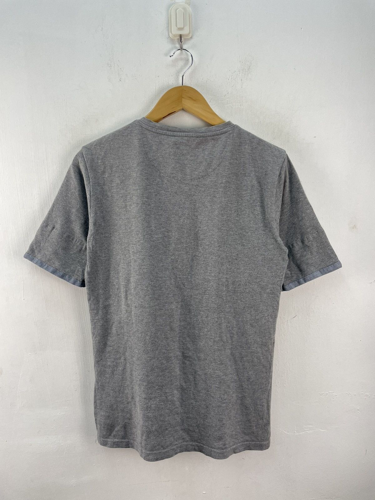 Burberry Vintage Burberry Tshirt Half Button Grey Size M Size US M / EU 48-50 / 2 - 6 Thumbnail