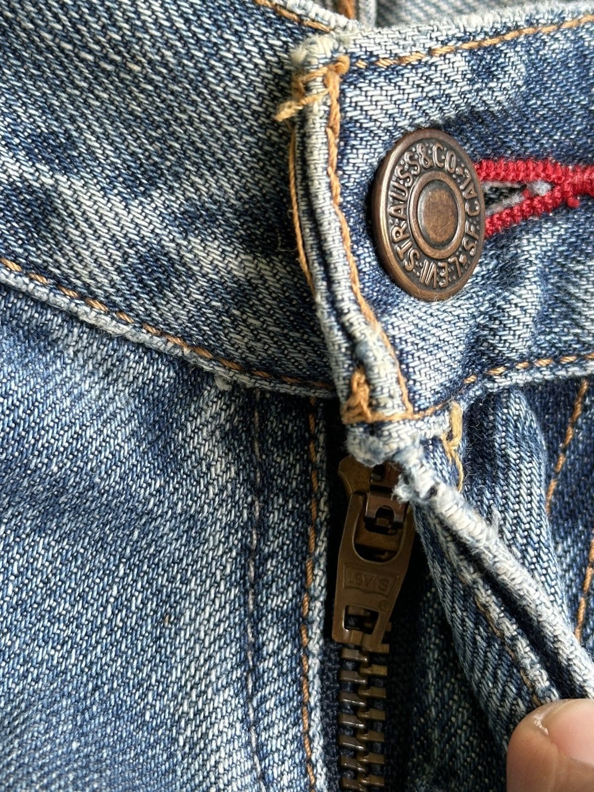 Levi's Distress Levis Light Washed . Size US 30 / EU 46 - 12 Thumbnail
