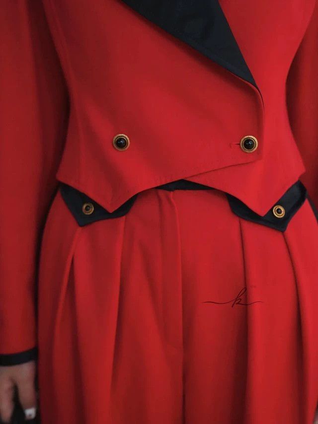 Emanuel Ungaro Ungaro Parallele Paris Red Black Wool Glass Button Suit Size S / US 4 / IT 40 - 9 Thumbnail