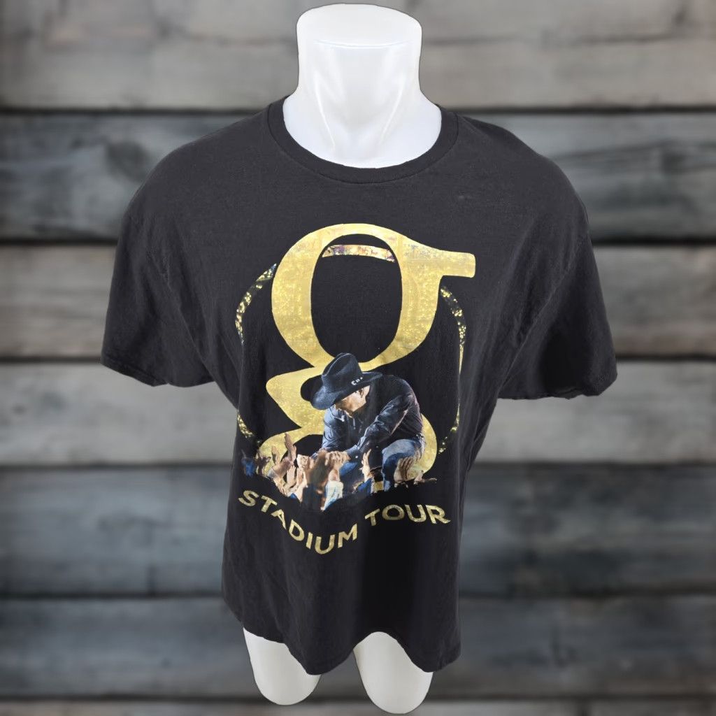 Hanes Garth Brooks Stadium Tour Concert Black Hanes Tag T-Shirt Size XL Men Short Sleeve Crew Neck Hanes Tag T-Shirt Size US XL / EU 56 / 4 - 1 Thumbnail