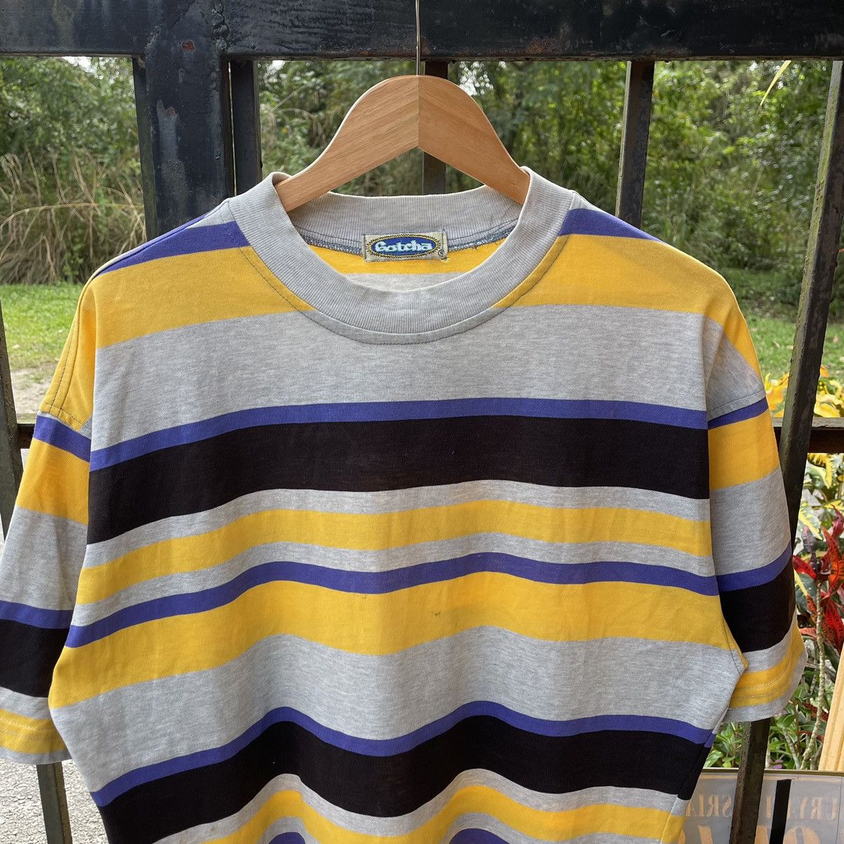 Gotcha × Vintage 🔥Vintage 90s Gotcha Multicolour Stripes Surf Skate Tee Size US XL / EU 56 / 4 - 4 Thumbnail