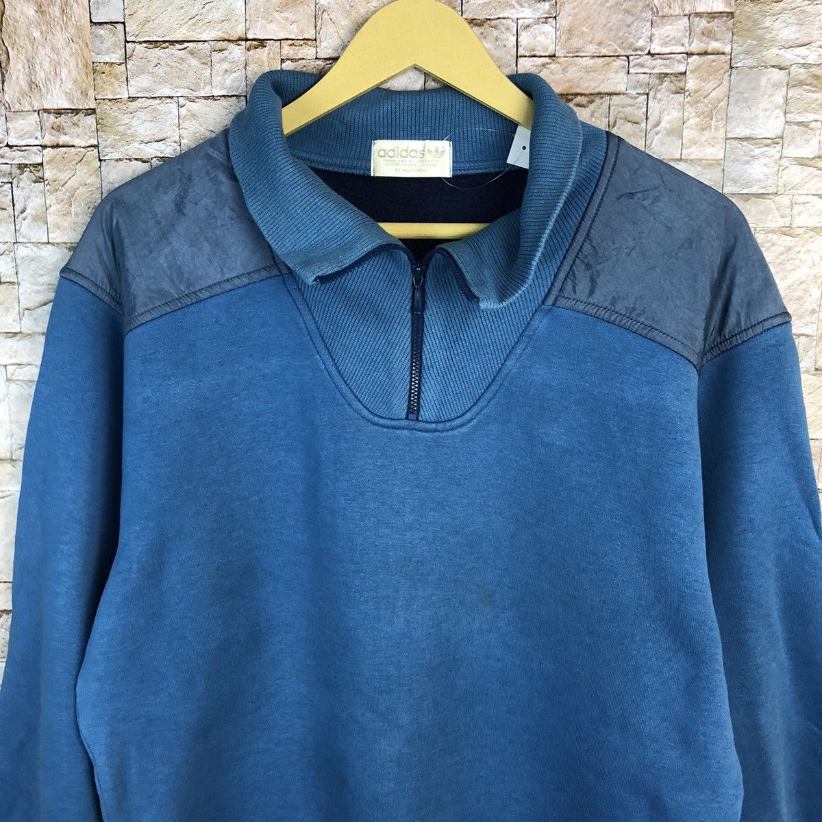 Adidas Adidas vintage japan Blue Sweatshirt #A402 Size US M / EU 48-50 / 2 - 5 Thumbnail