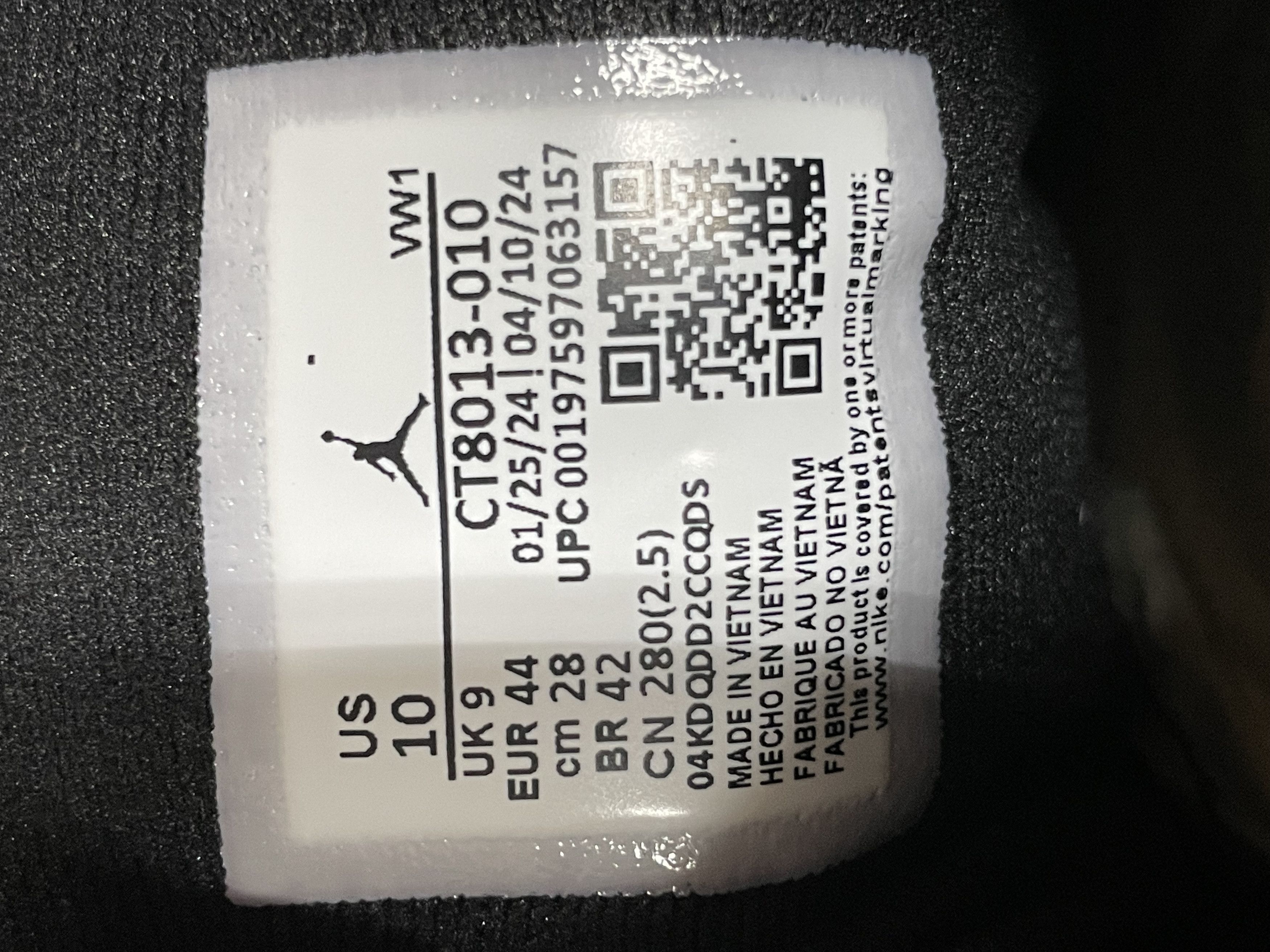 Jordan Brand Air Jordan 12 Retro 'Black/Wolf Grey-White' CT8013 010 Size US 10 / EU 43 - 8 Thumbnail