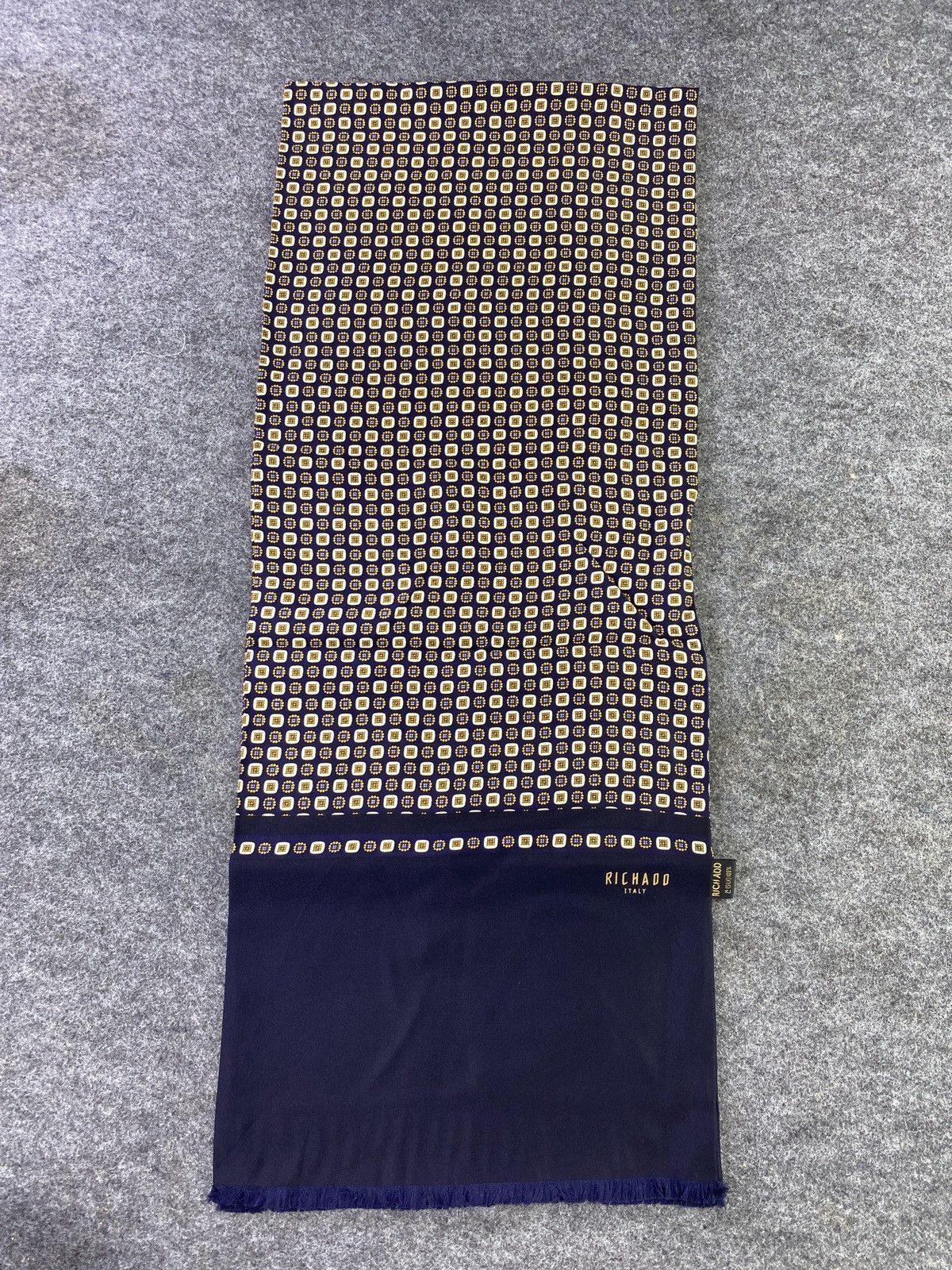 Other RICHADO SILK Scarf / Muffler / Neckwear -T548 Size ONE SIZE - 3 Thumbnail