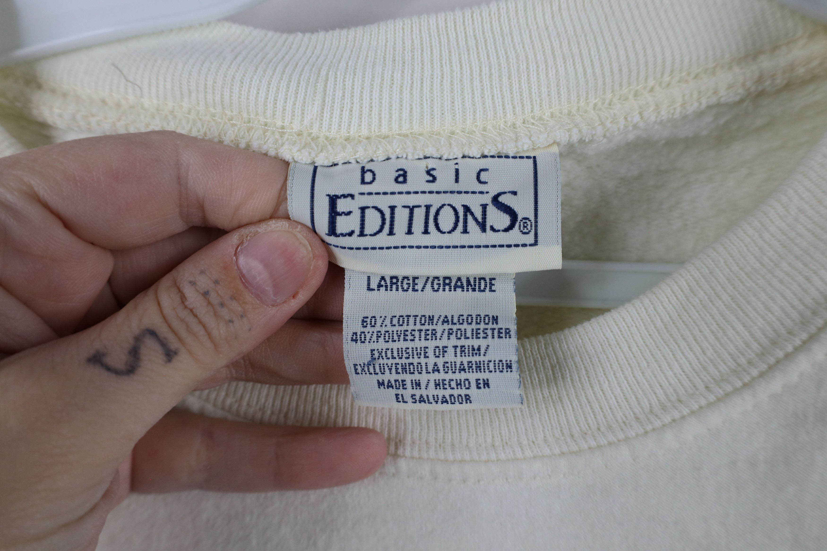 Vintage Vintage 90s Streetwear Snowflake Heart Sweatshirt Cream Size L / US 10 / IT 46 - 6 Thumbnail