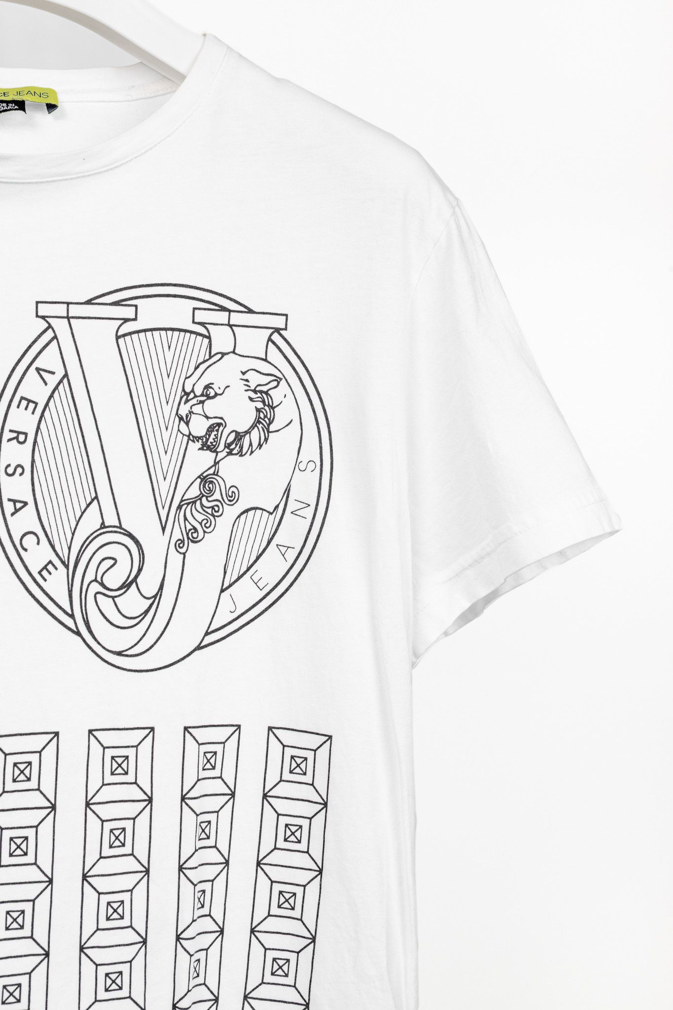 Versace Versace Jeans Cotton Panther & Geometric-Graphic T-Shirt Size US M / EU 48-50 / 2 - 5 Thumbnail