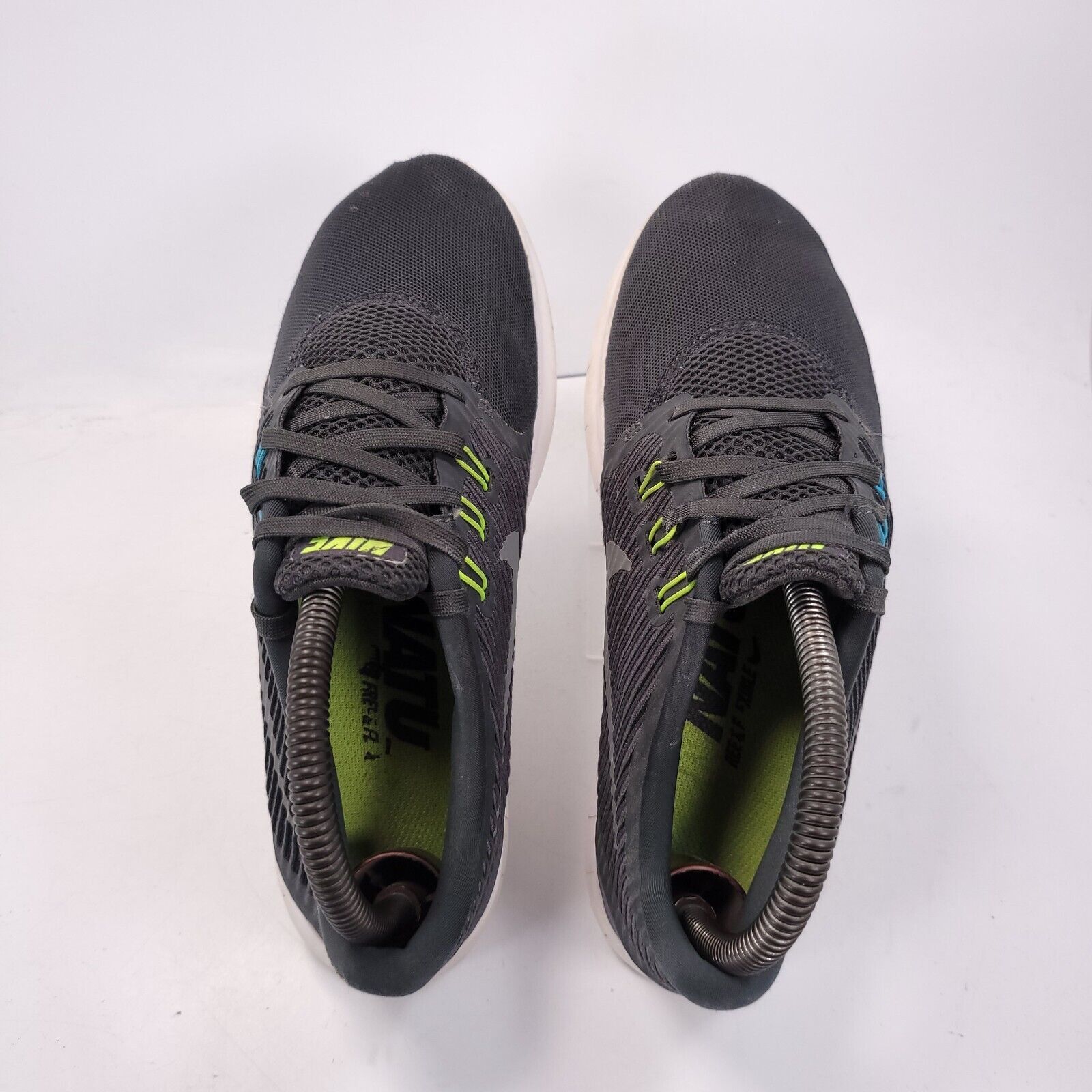 Nike Nike Free RN CMTR Shoe Womens Size 7 831511-008 Black White Size US 7 / IT 37 - 5 Thumbnail