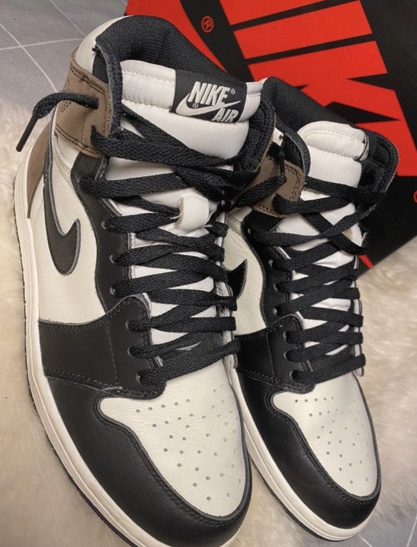 Nike Nike Air Jordan 1 Retro High „Mocha“ Size US 10 / EU 43 - 3 Thumbnail