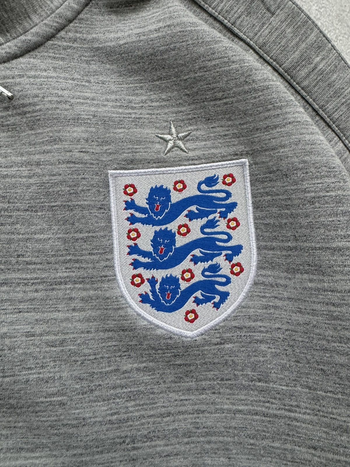 Nike Vintage Nike England Gray Training Tech Fleece Jacket Size US XXL / EU 58 / 5 - 8 Thumbnail