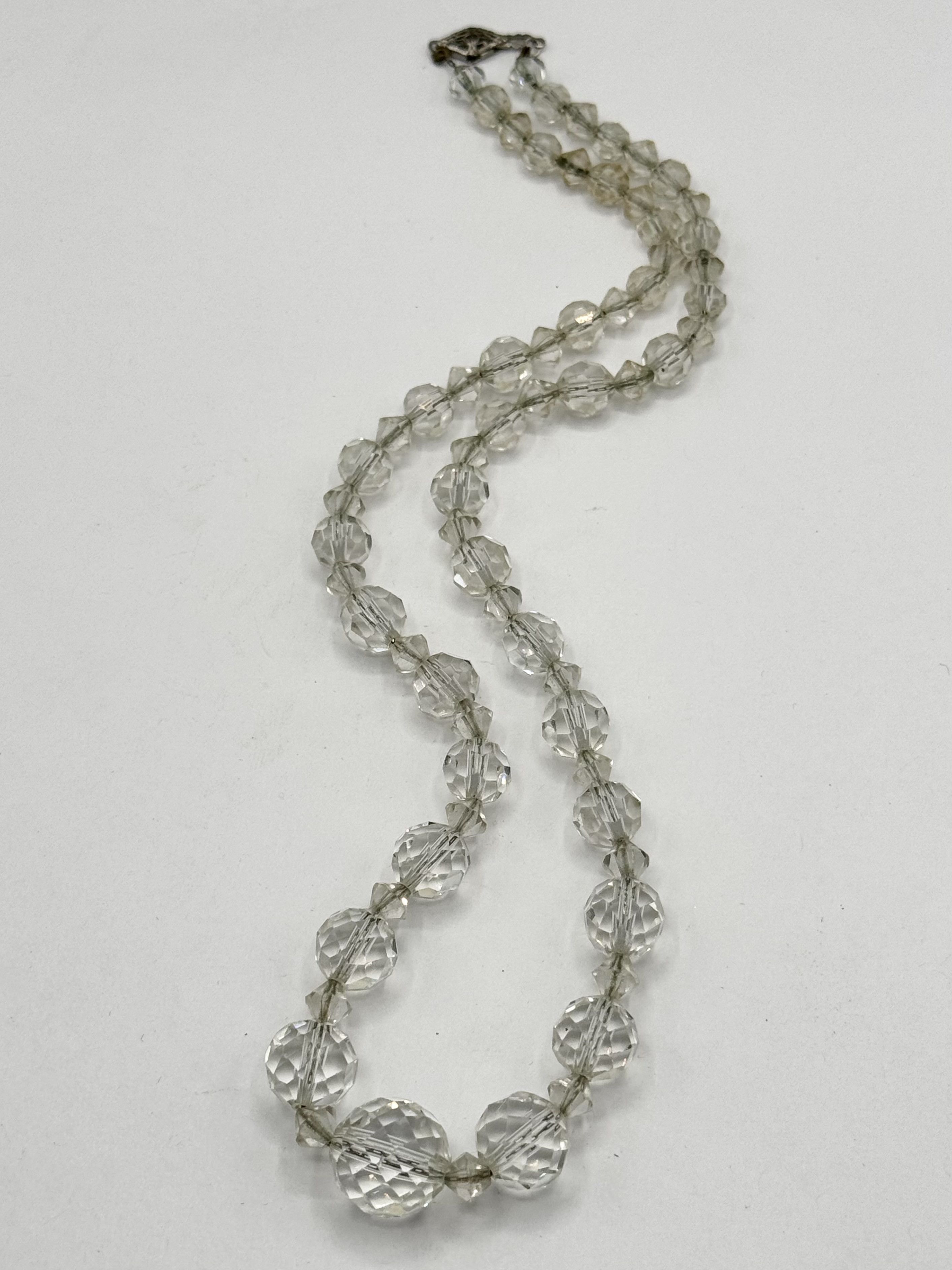 Vintage Estate Rock Crystal graduating chain beaded necklace Size ONE SIZE - 1 Thumbnail
