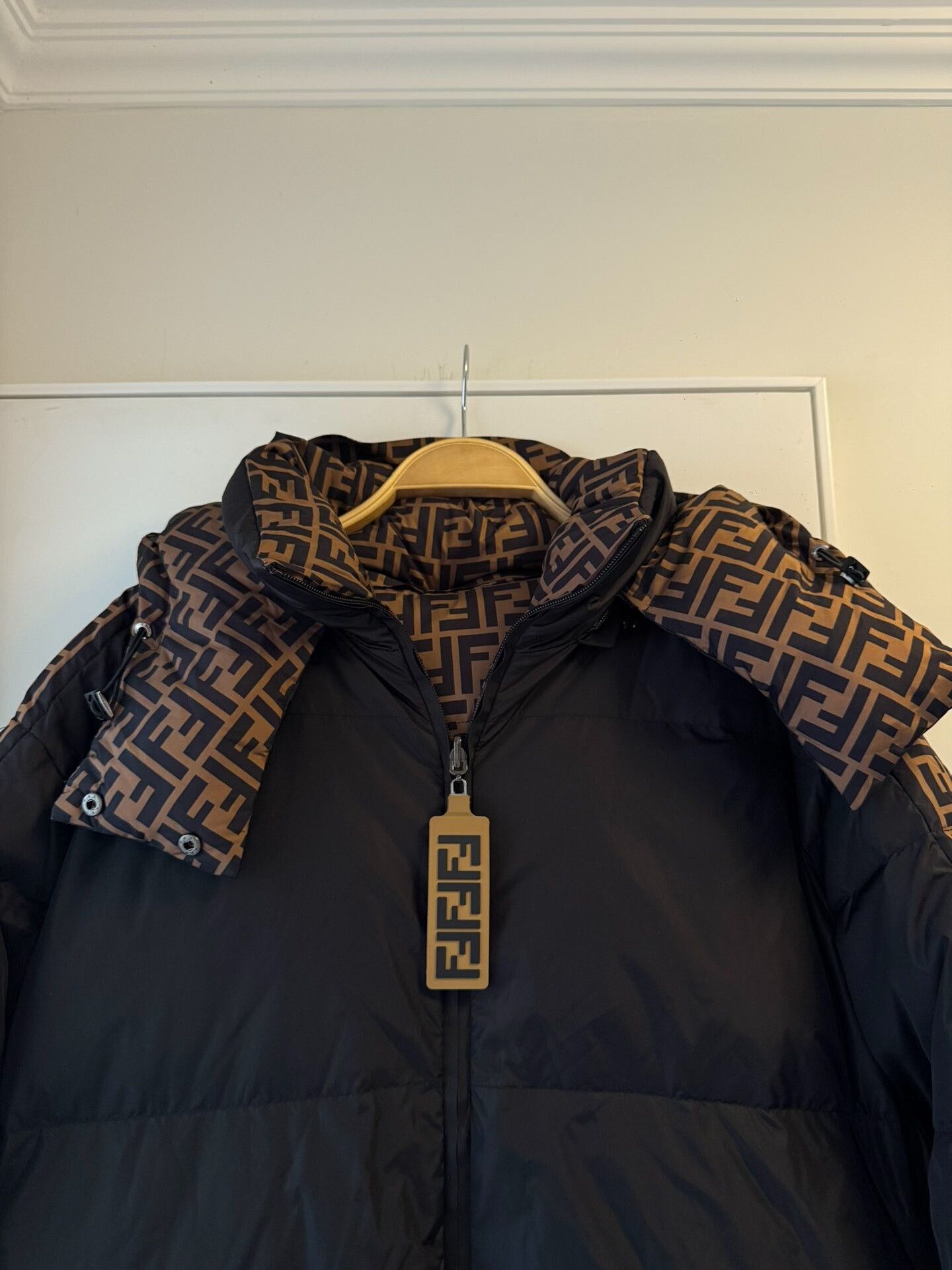Fendi reversible fendi puffer jacket size l Size US L / EU 52-54 / 3 - 5 Thumbnail