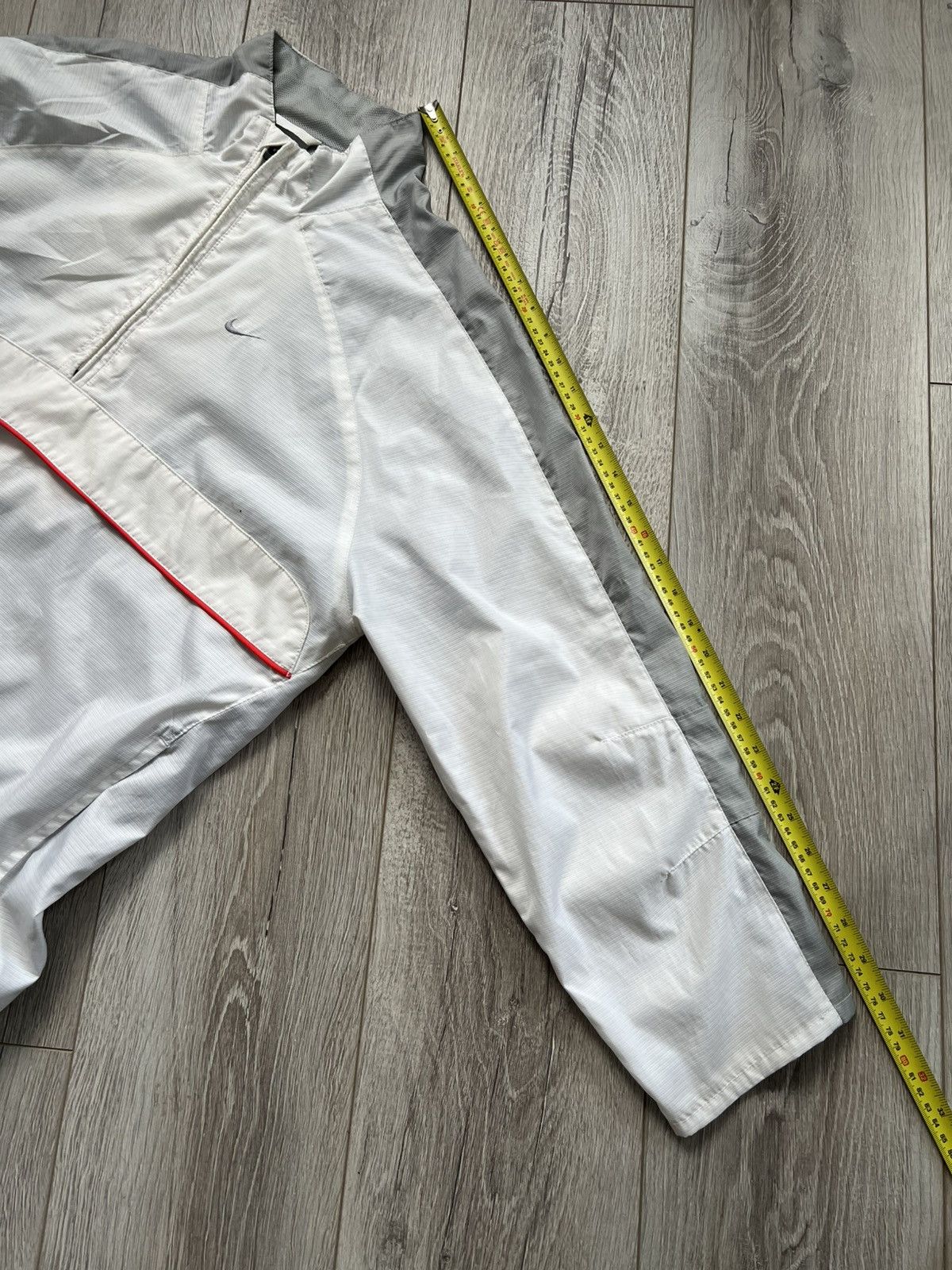 Nike Vintage Nike 2000s Nylon Light Jacket 1/2 Zip White Y2K Size US L / EU 52-54 / 3 - 19 Thumbnail